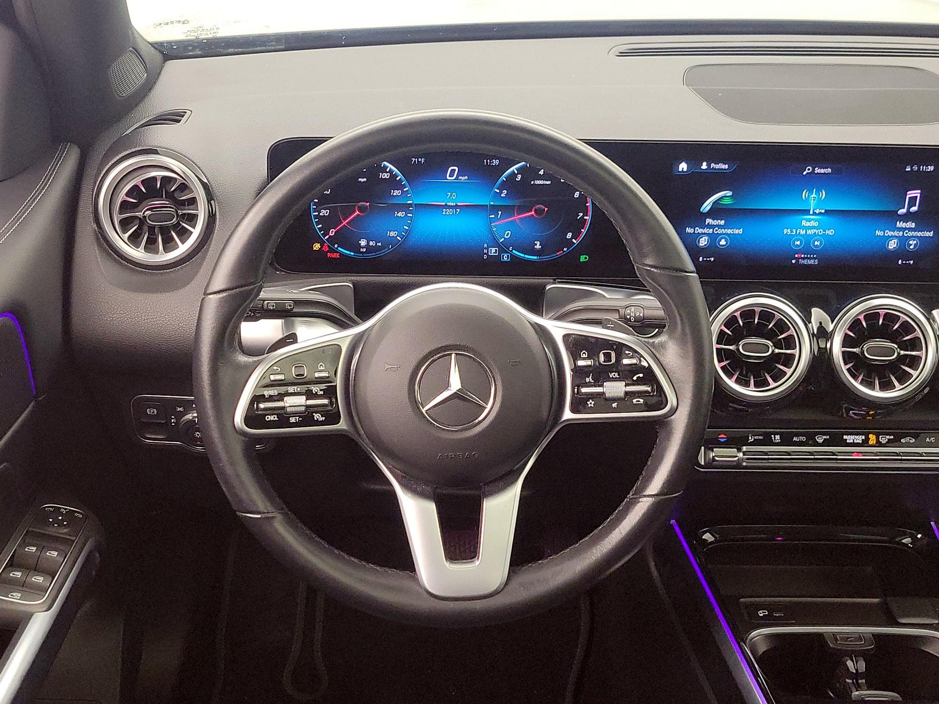 Thumbnail: 2022 Mercedes-Benz GLB - 10