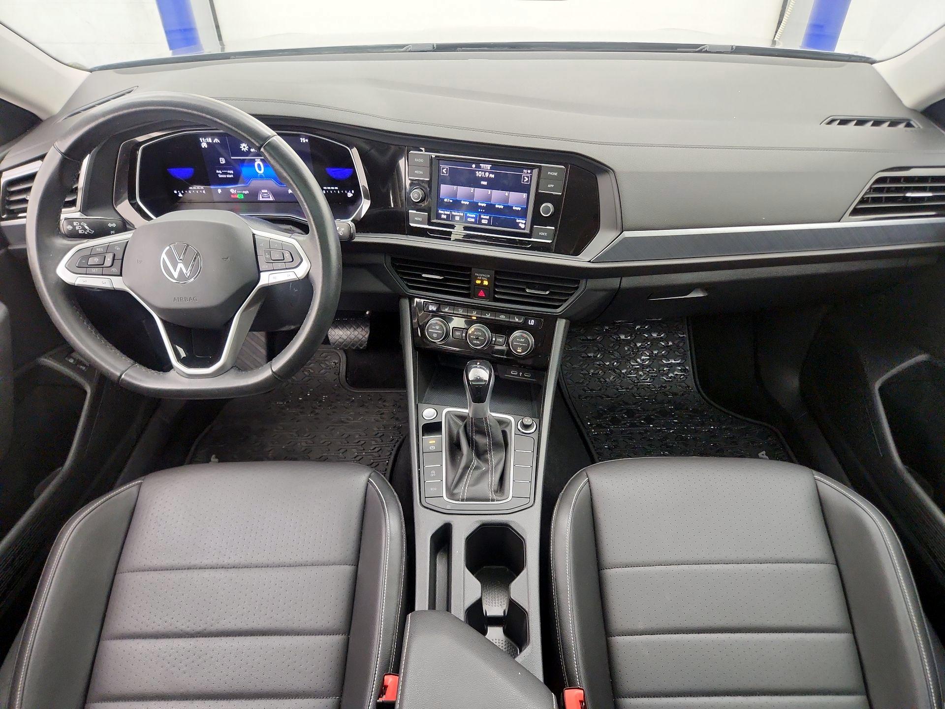 Thumbnail: 2023 Volkswagen Jetta - 9