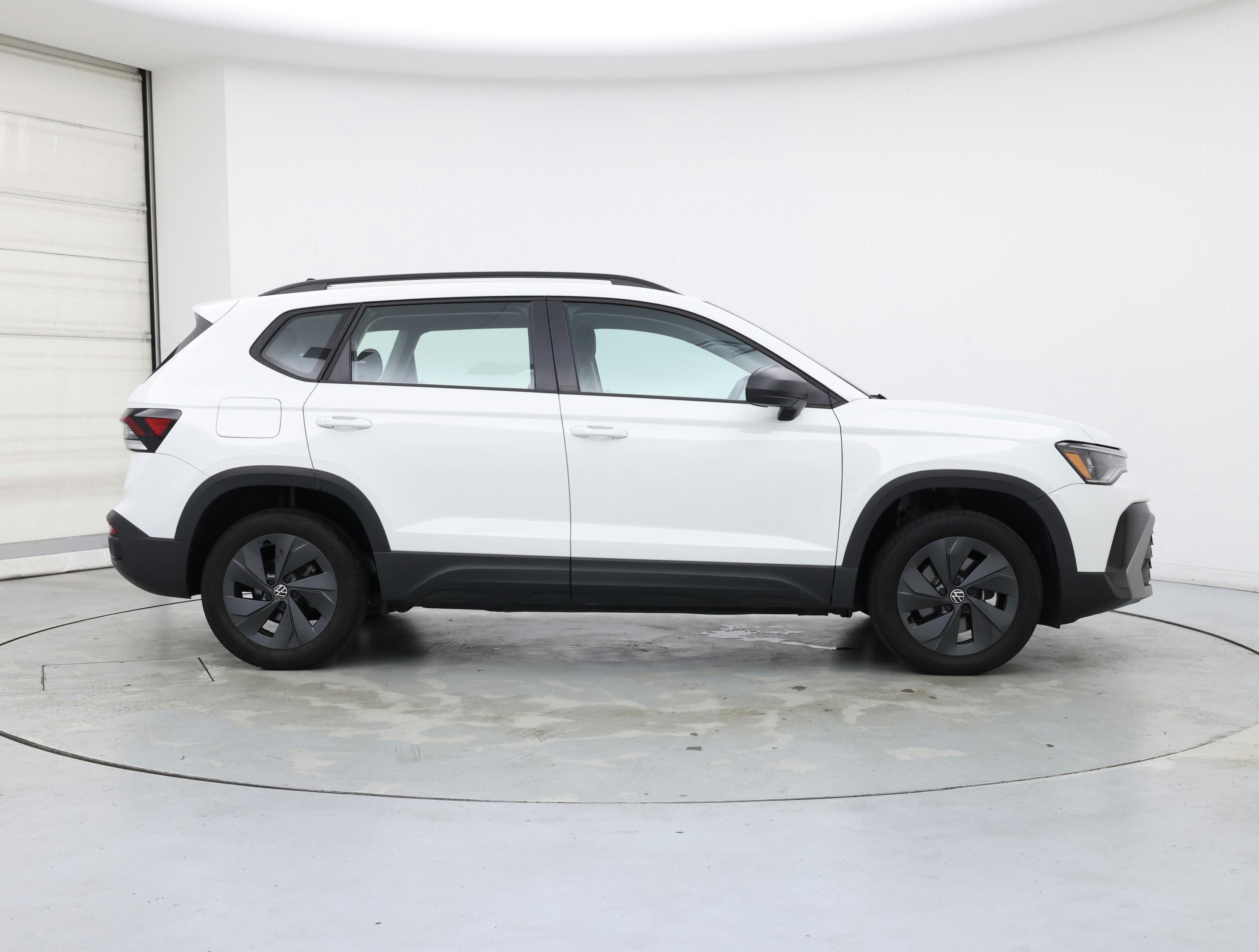 Thumbnail: 2025 Volkswagen Taos - 7