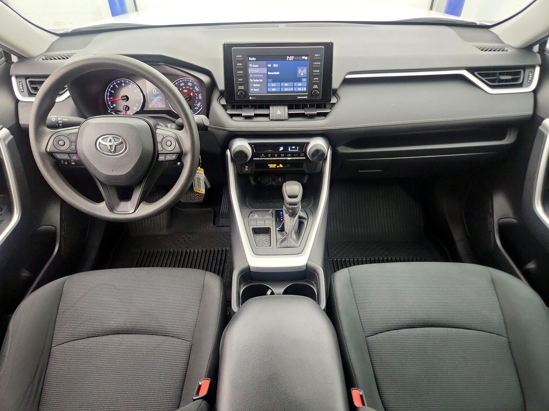 Thumbnail: 2020 Toyota RAV4 - 9