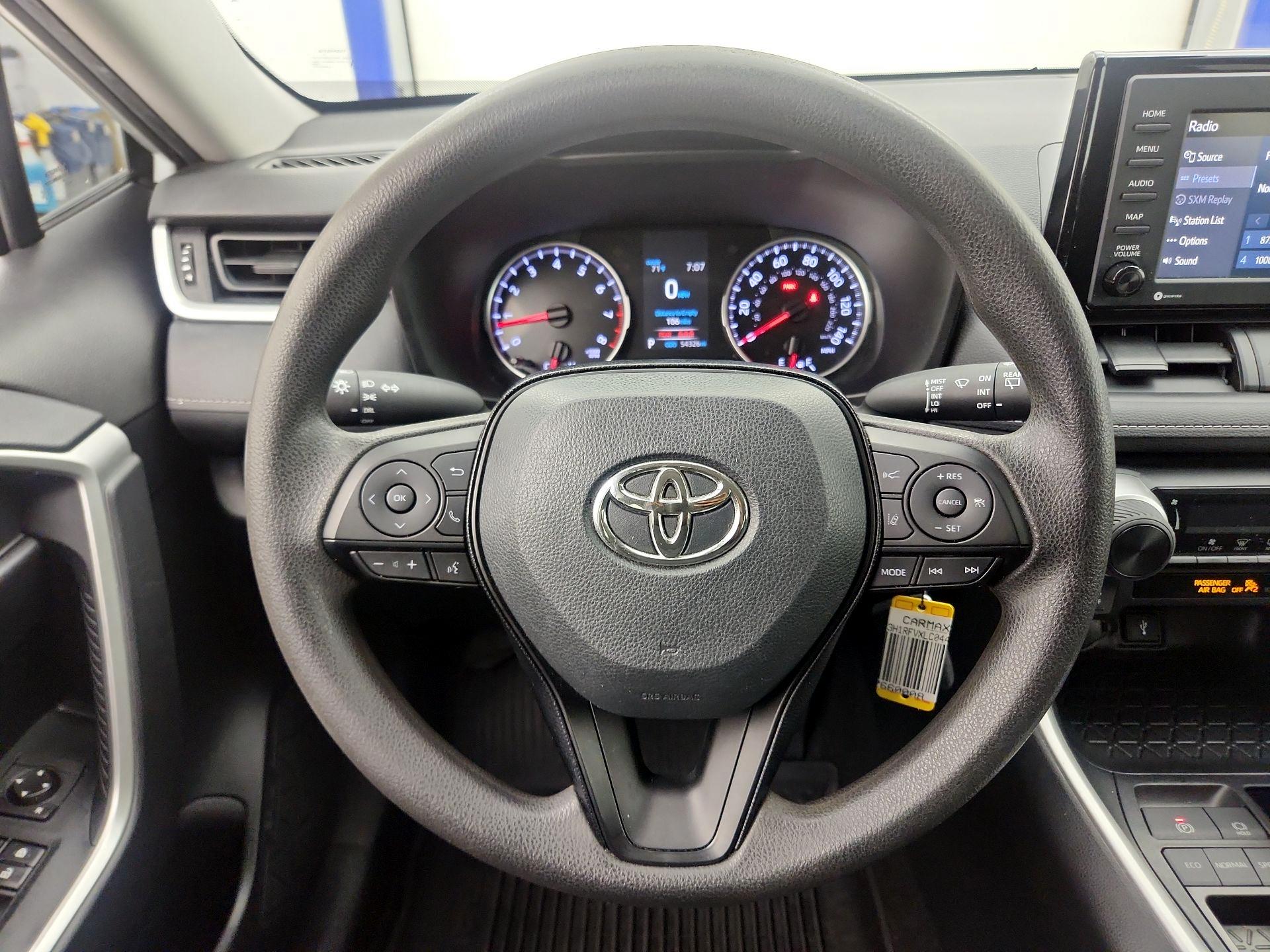 Thumbnail: 2020 Toyota RAV4 - 10