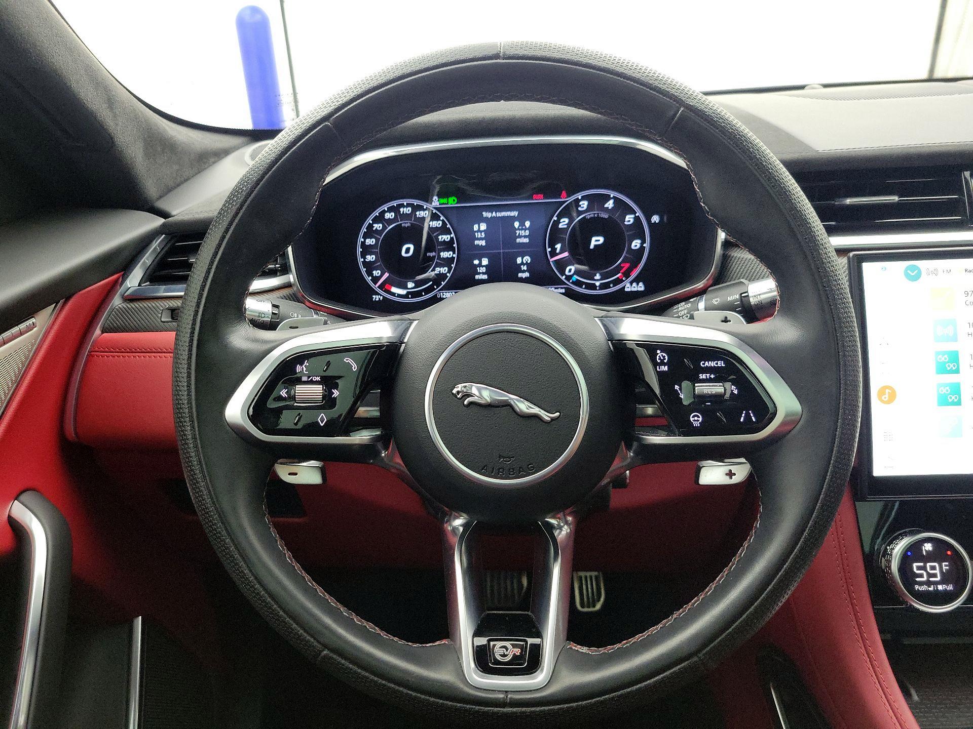 Thumbnail: 2021 Jaguar F-Pace - 10