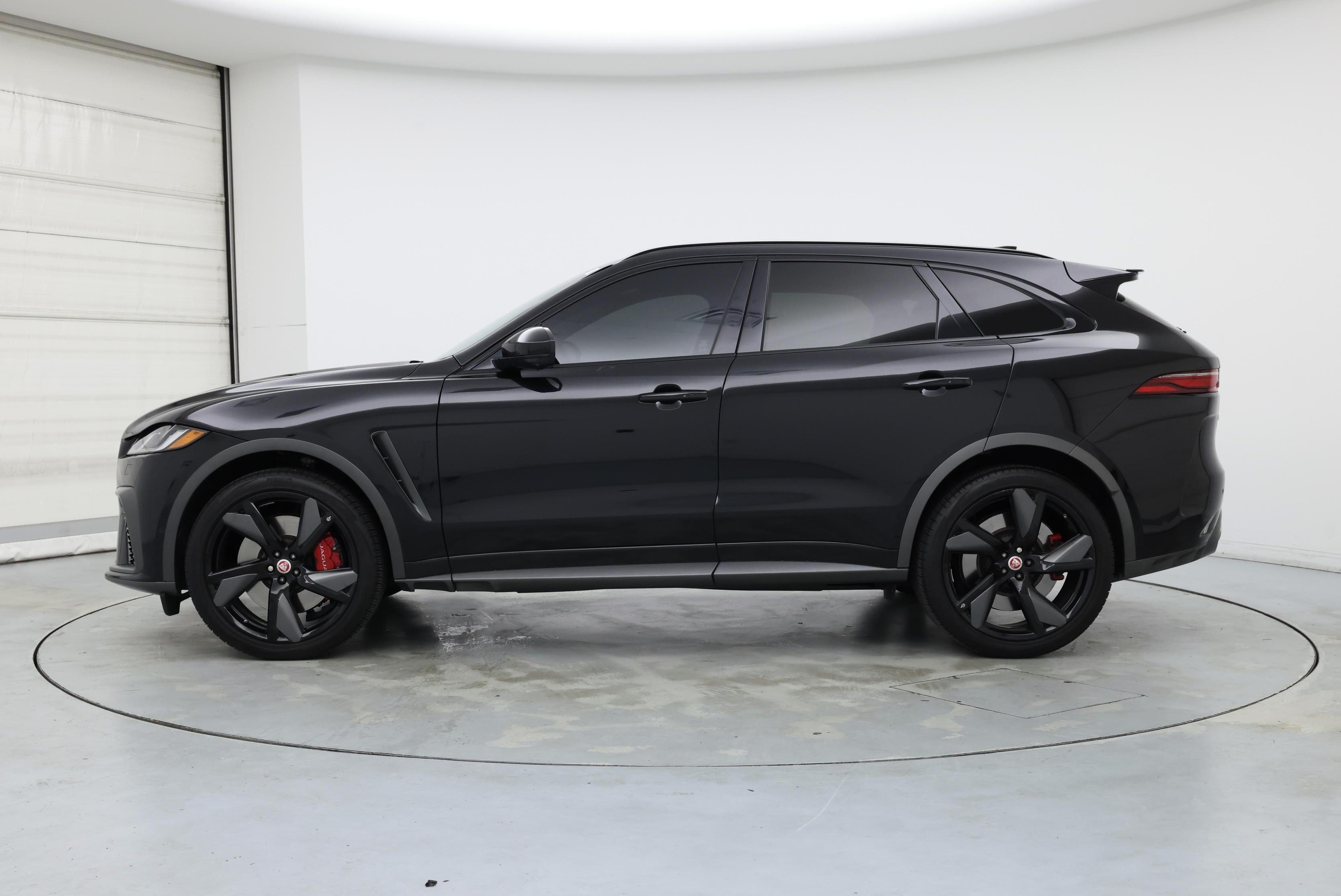 Thumbnail: 2021 Jaguar F-Pace - 3