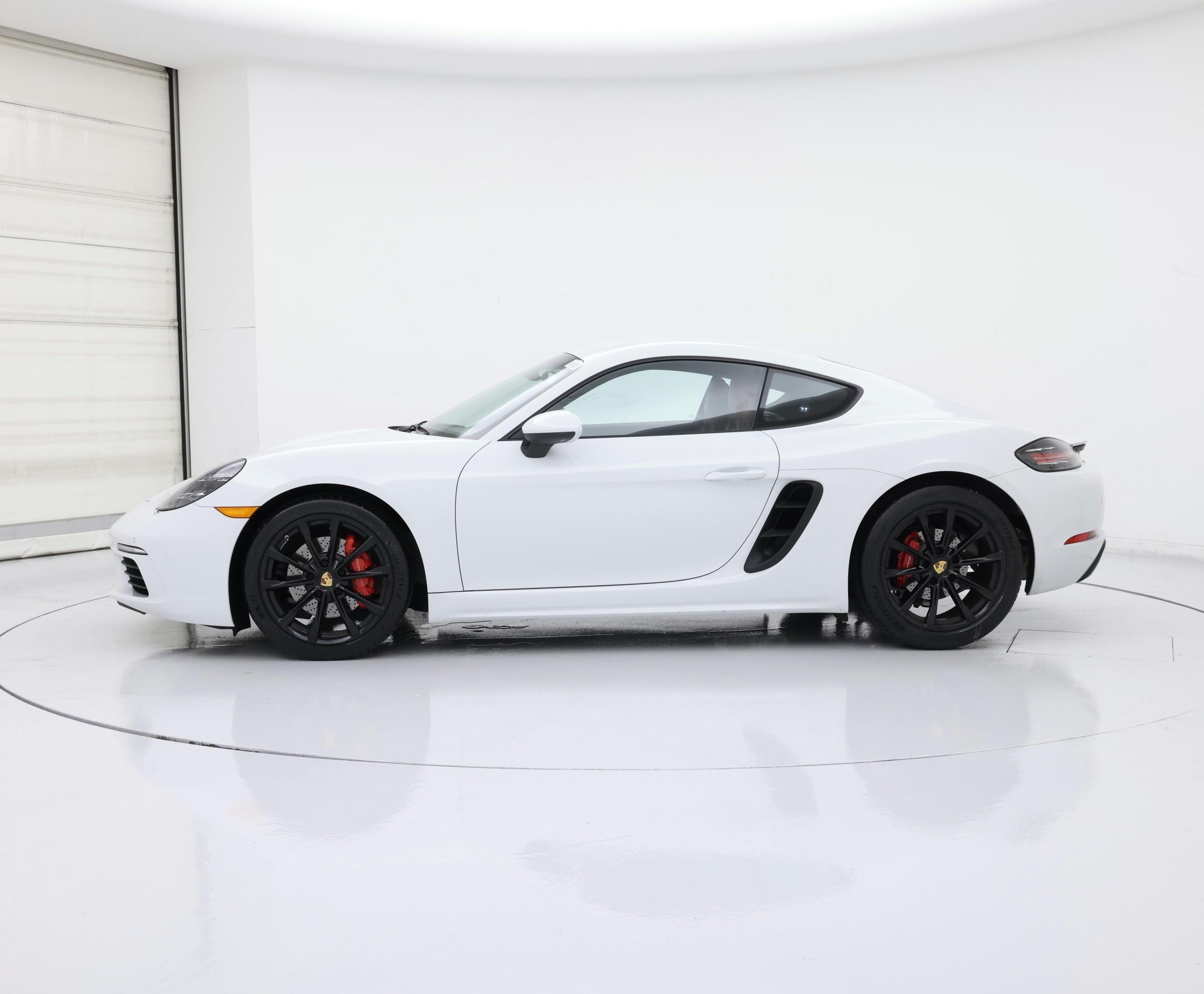 Thumbnail: 2022 Porsche 718 Cayman - 3
