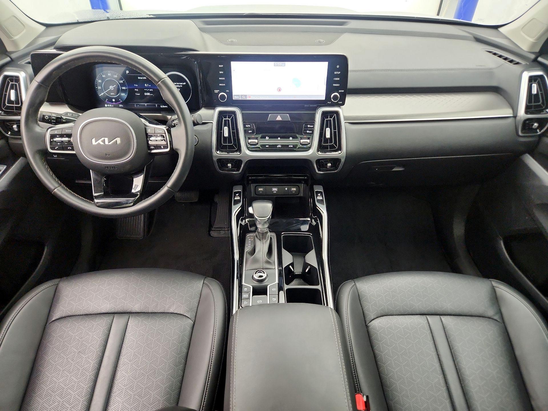 Thumbnail: 2023 Kia Sorento - 9