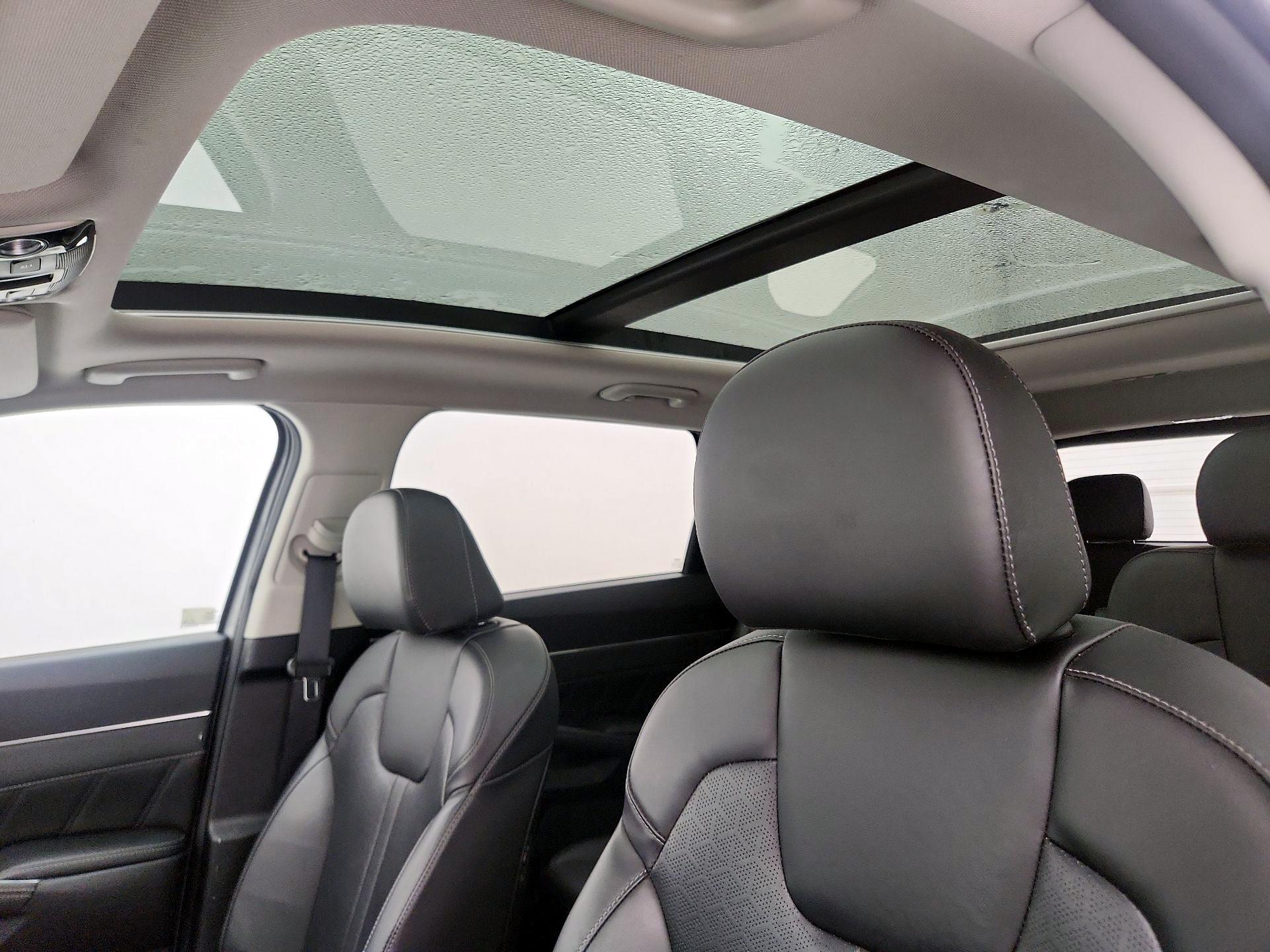 Thumbnail: 2023 Kia Sorento - 20