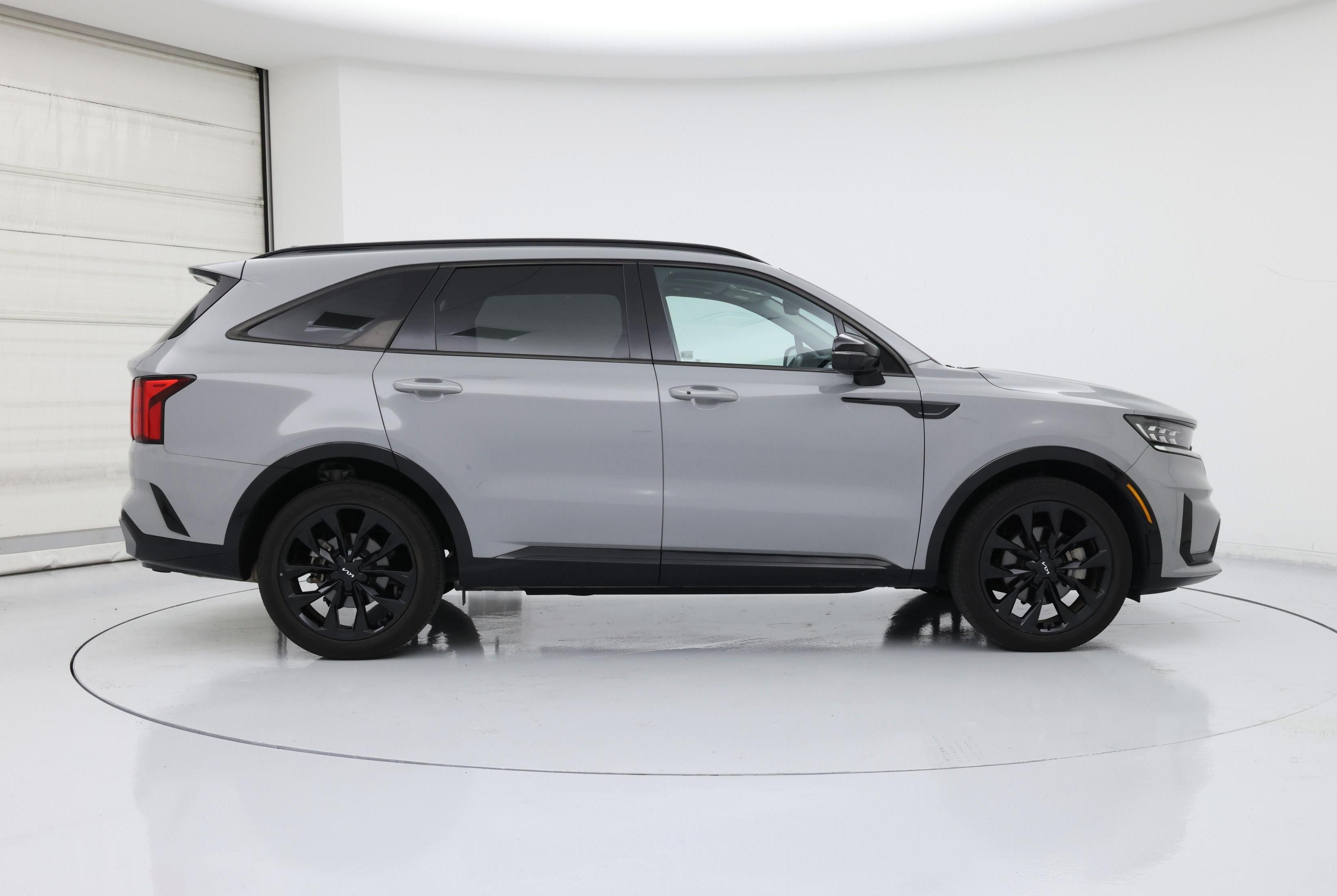 Thumbnail: 2023 Kia Sorento - 7