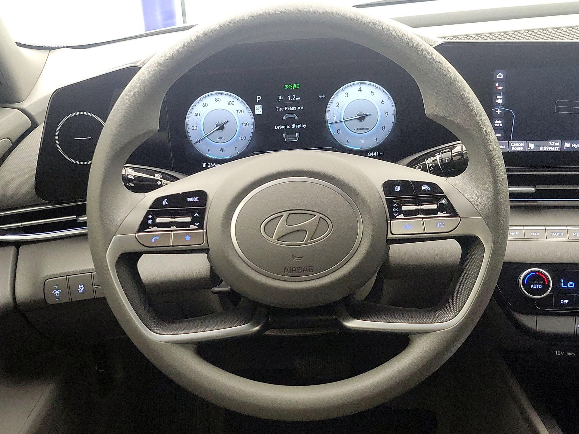 Thumbnail: 2024 Hyundai Elantra - 10