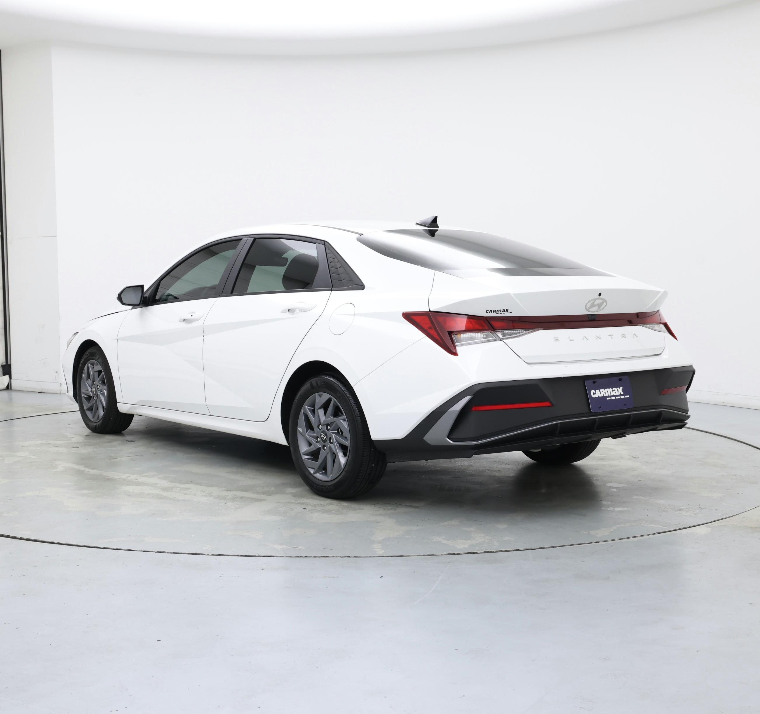 Thumbnail: 2024 Hyundai Elantra - 2
