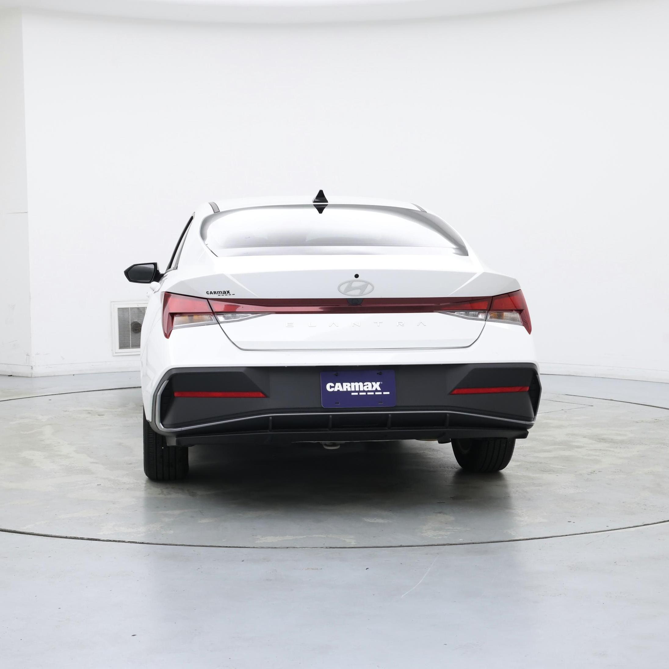 Thumbnail: 2024 Hyundai Elantra - 6