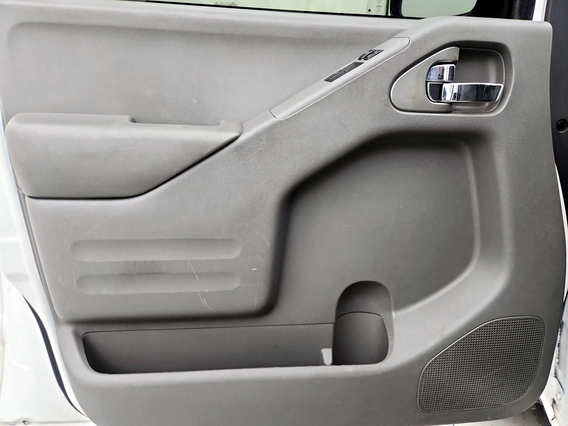 Thumbnail: 2020 Nissan Frontier - 12