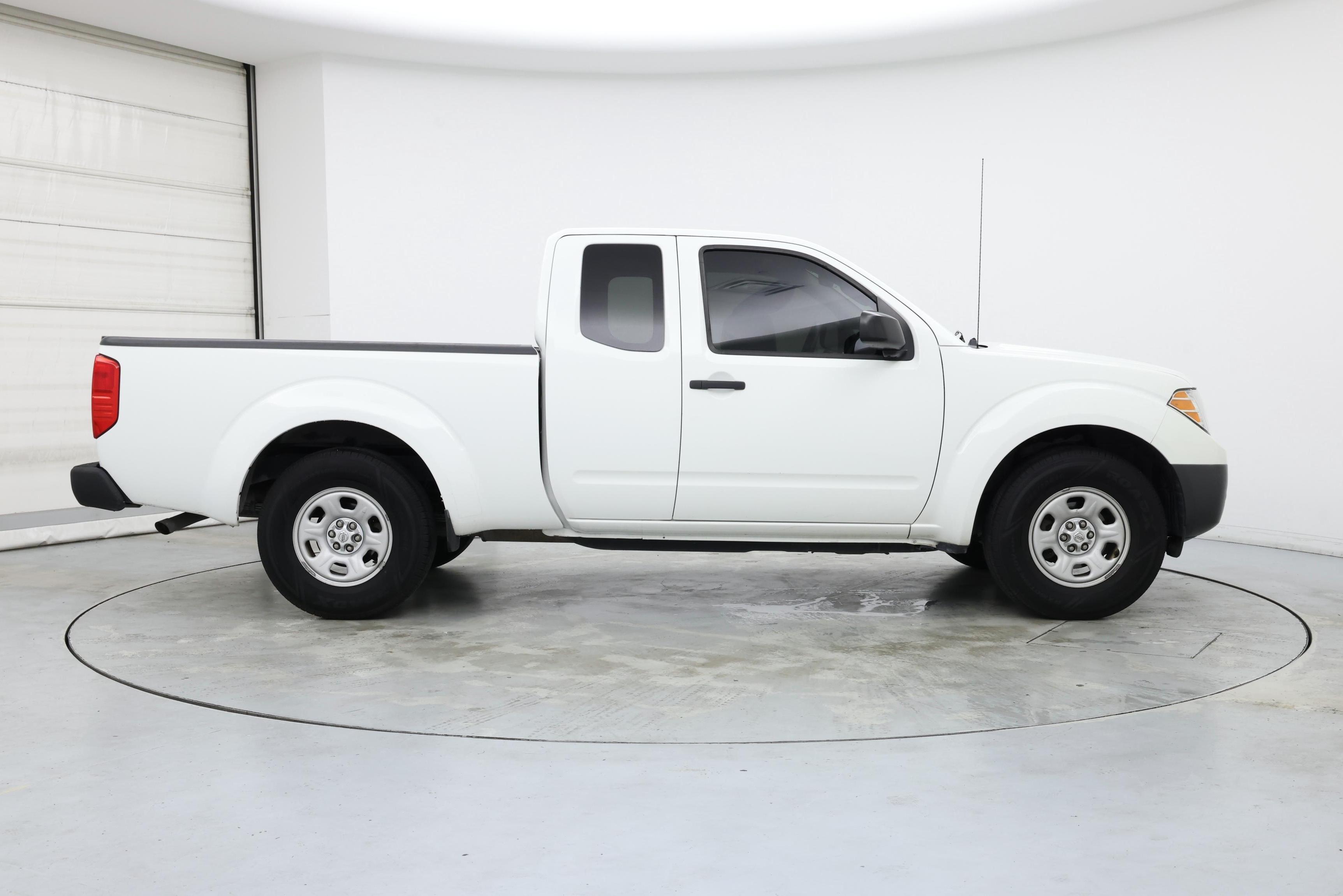 Thumbnail: 2020 Nissan Frontier - 7