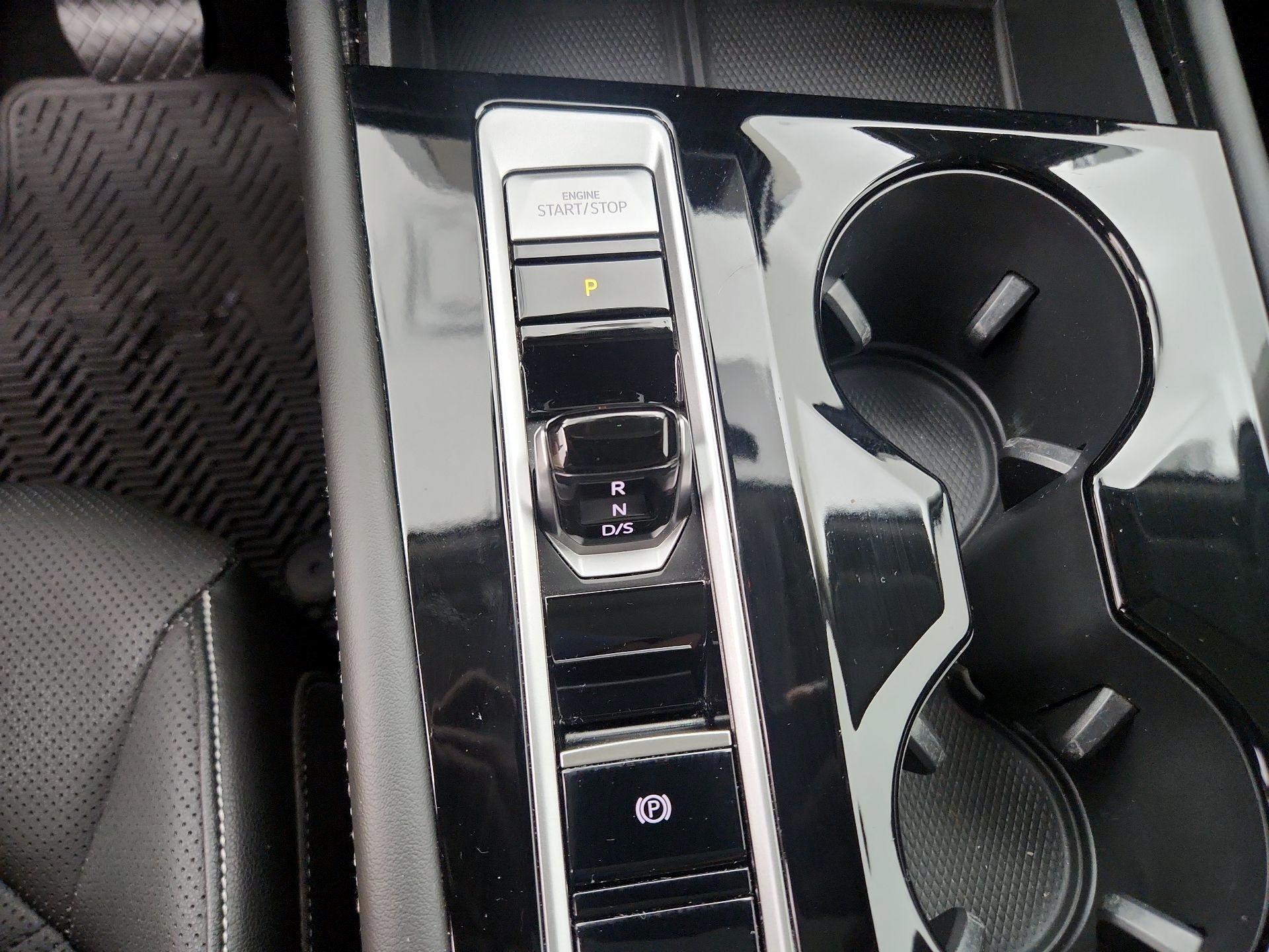 Thumbnail: 2024 Volkswagen Atlas - 17