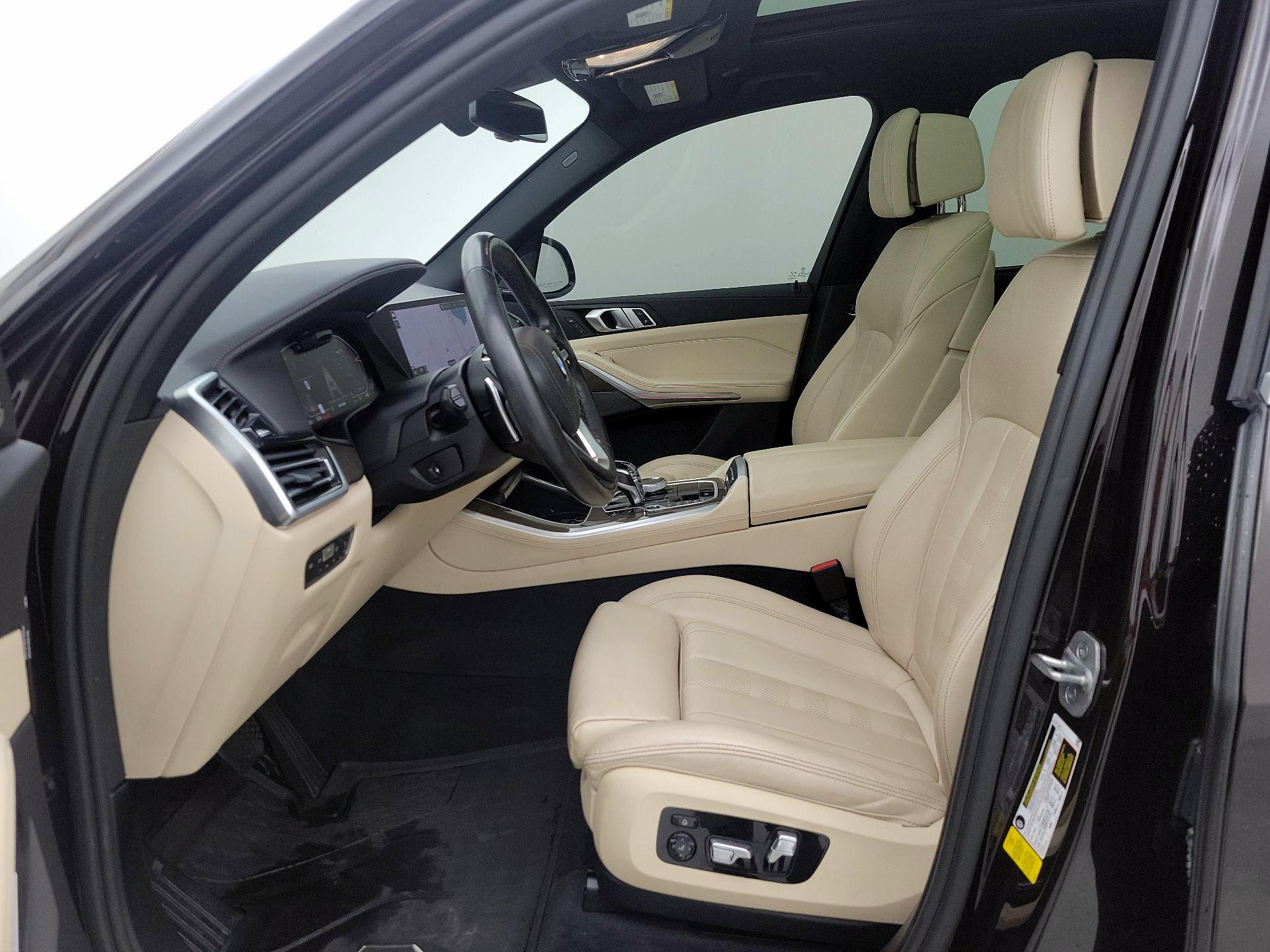 Thumbnail: 2021 BMW X5 - 11