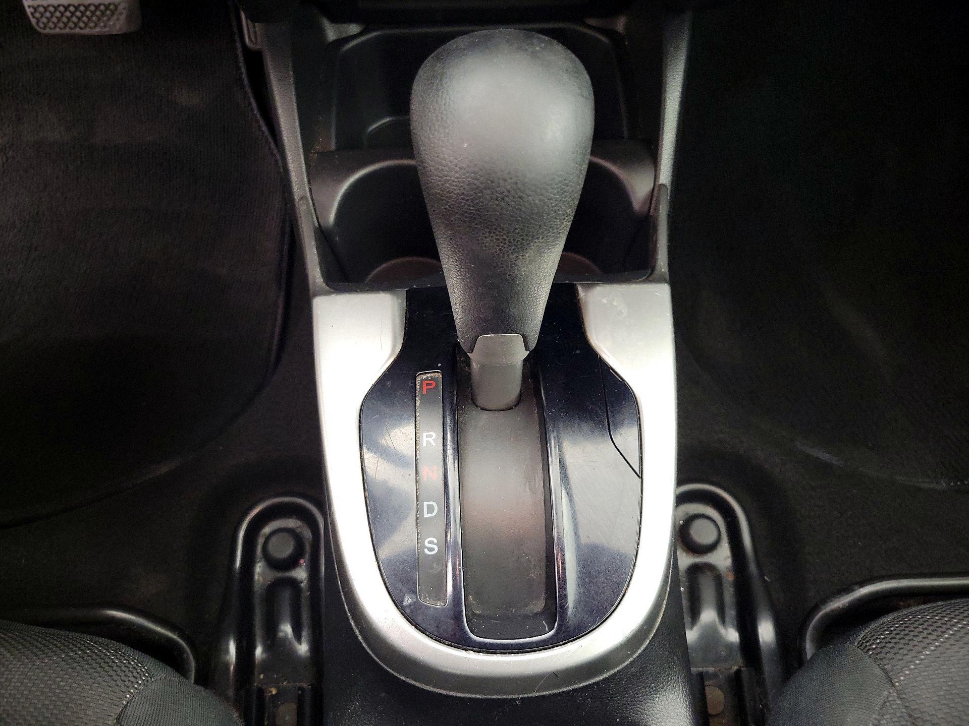 Thumbnail: 2015 Honda Fit - 17