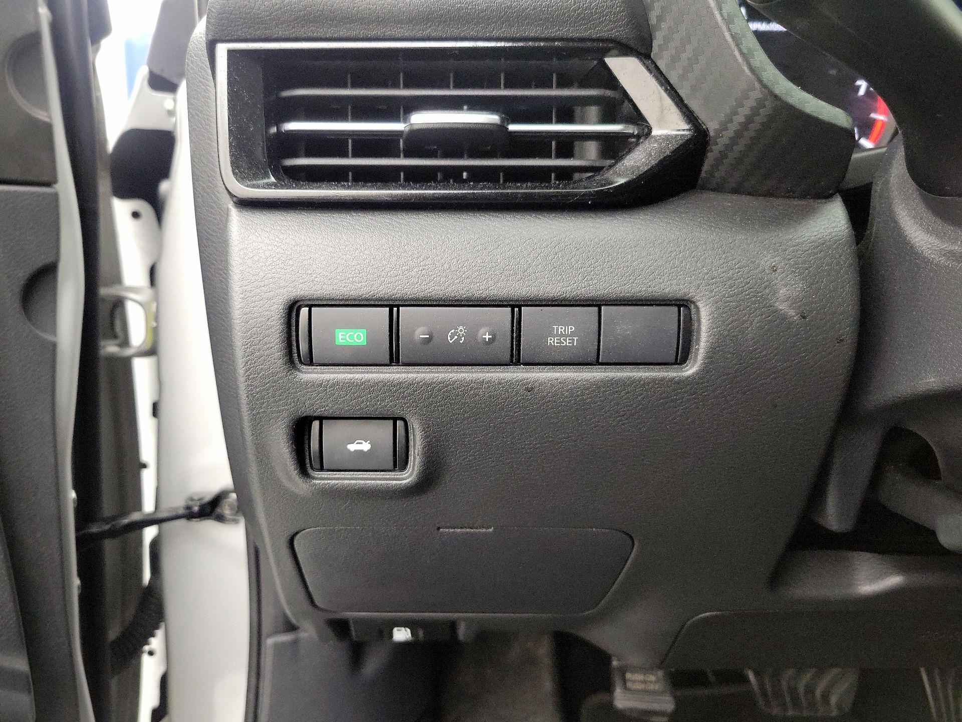 Thumbnail: 2020 Nissan Sentra - 13