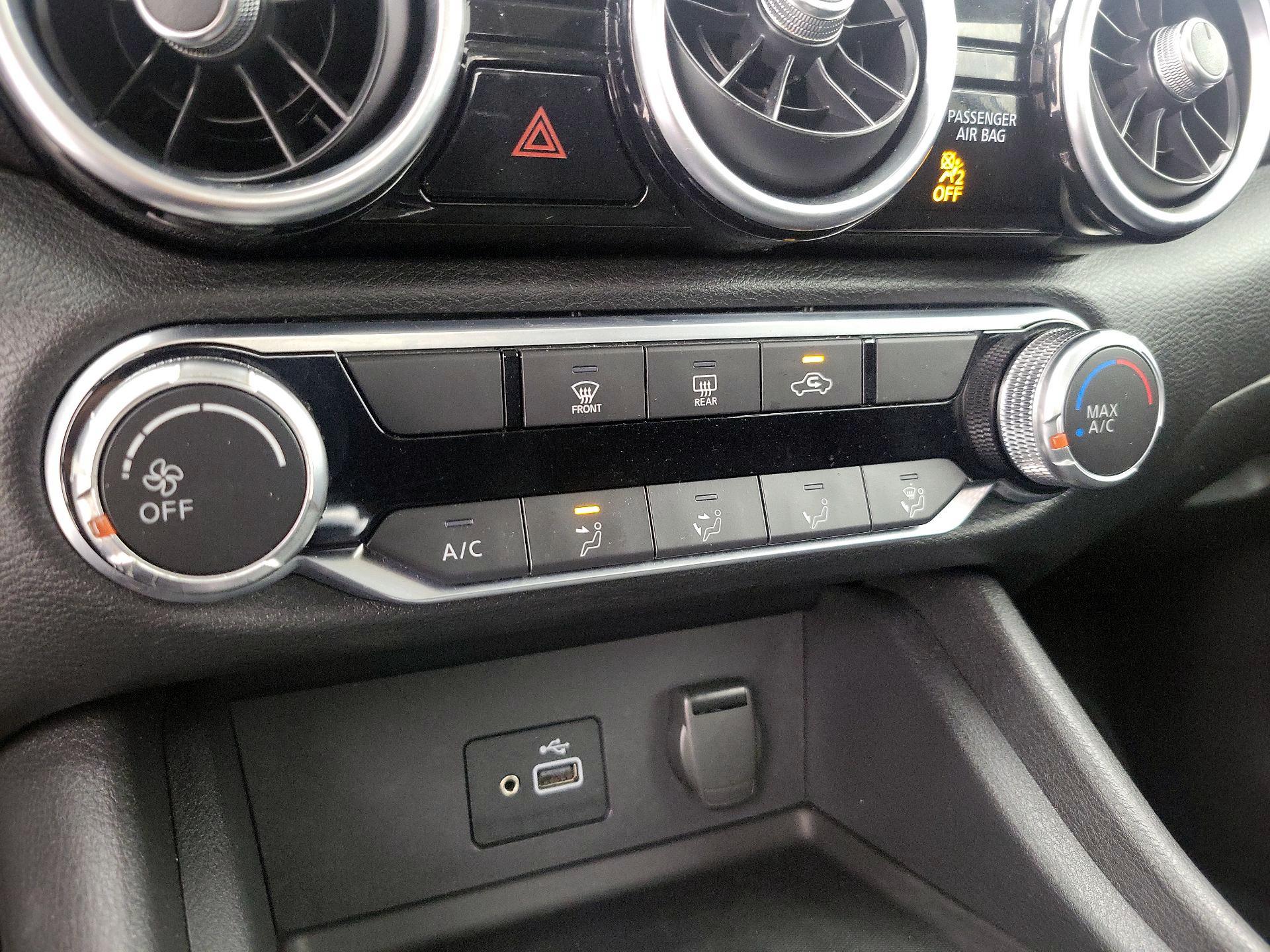 Thumbnail: 2020 Nissan Sentra - 16