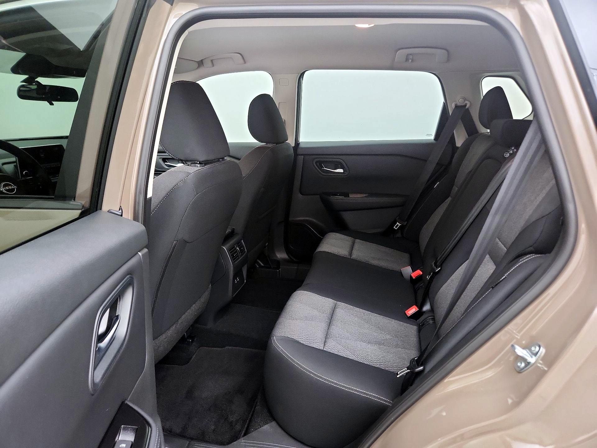 Thumbnail: 2024 Nissan Rogue - 19