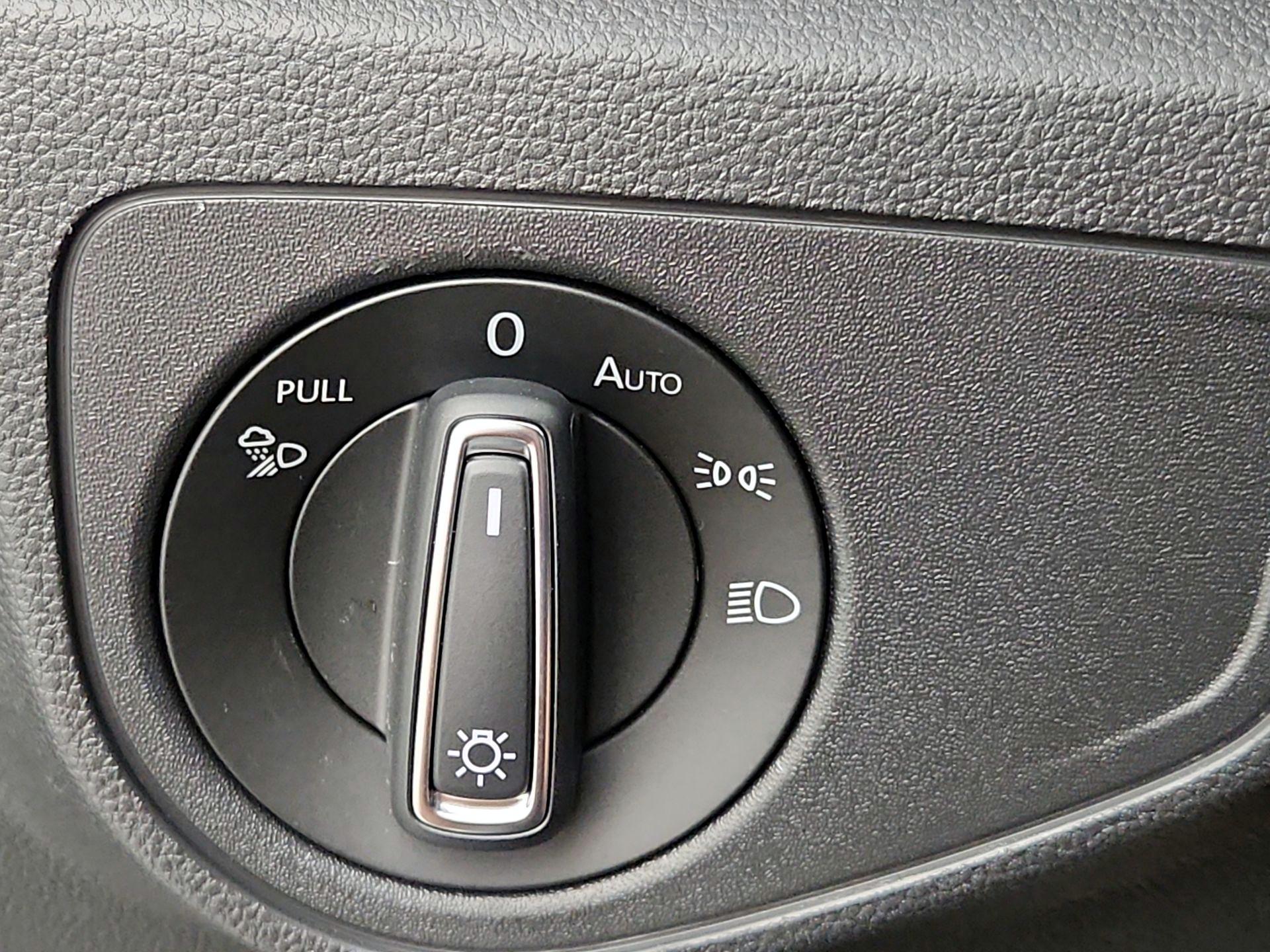 Thumbnail: 2023 Volkswagen Atlas - 13