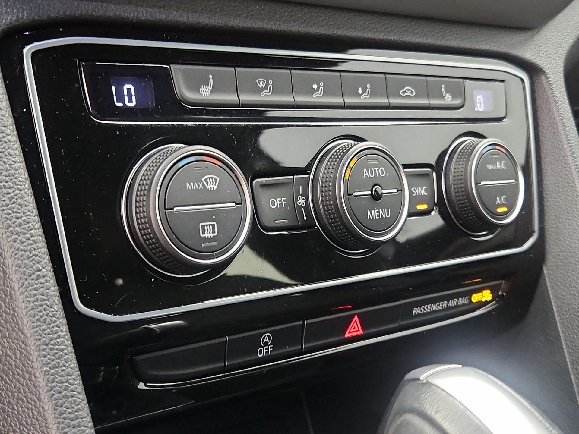 Thumbnail: 2023 Volkswagen Atlas - 16