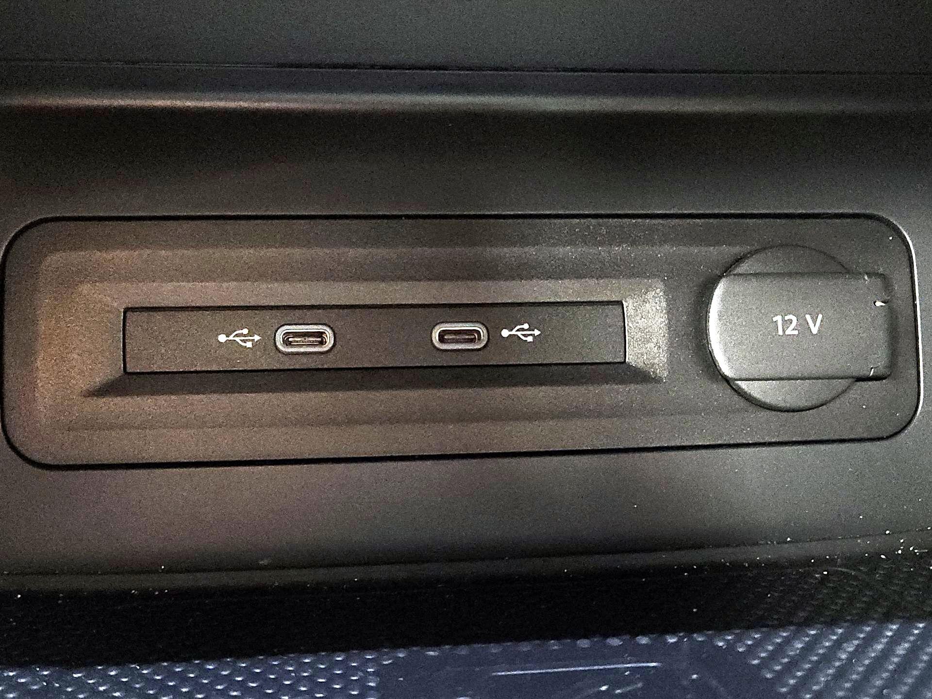 Thumbnail: 2023 Volkswagen Atlas - 18