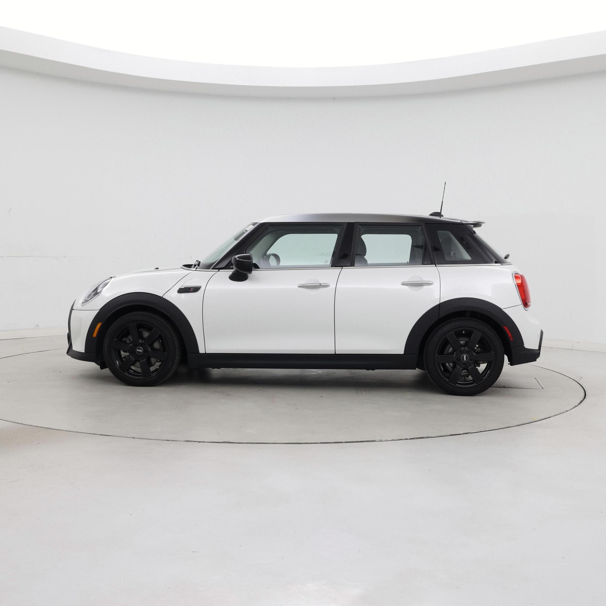 Thumbnail: 2024 MINI Cooper Hardtop - 3