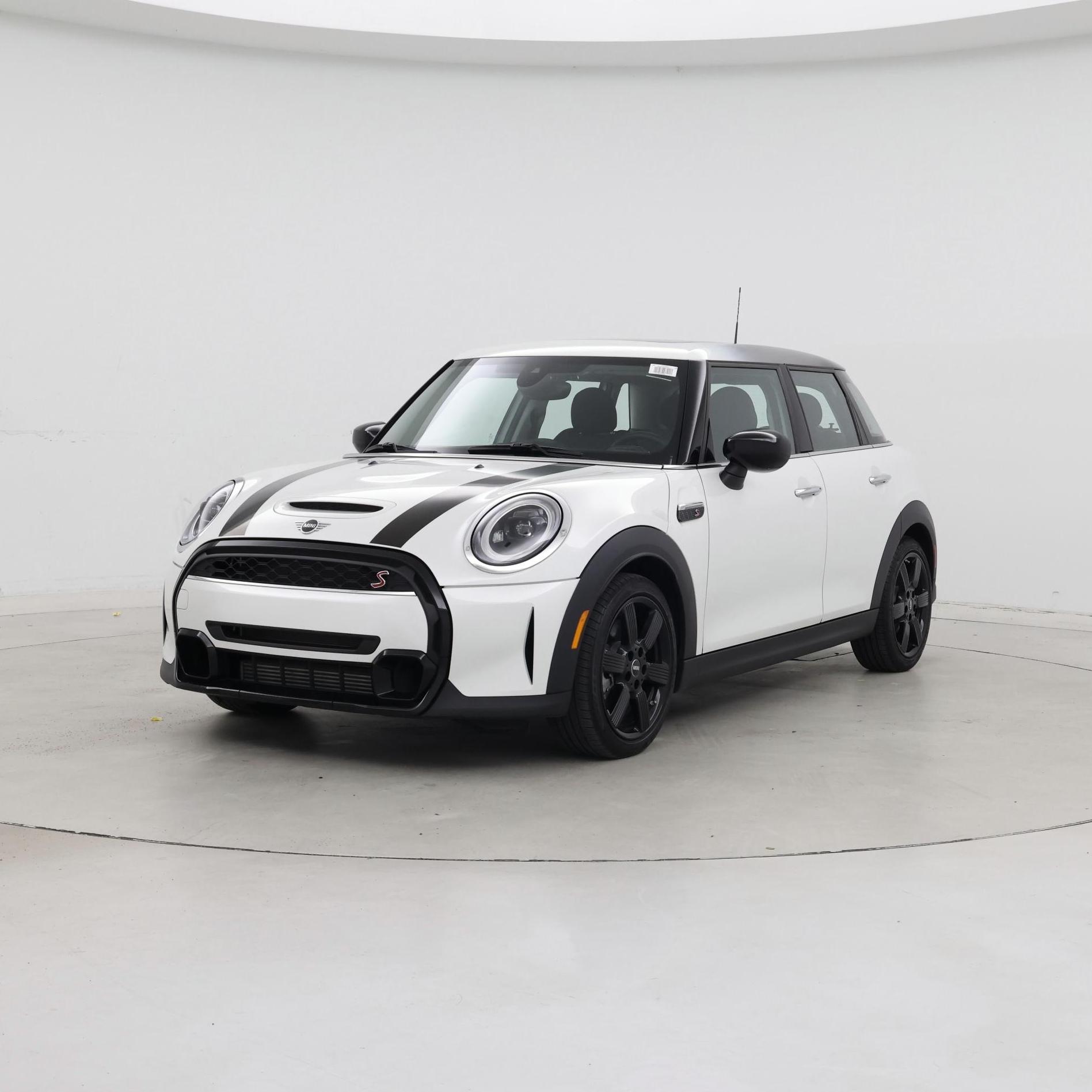 Thumbnail: 2024 MINI Cooper Hardtop - 4