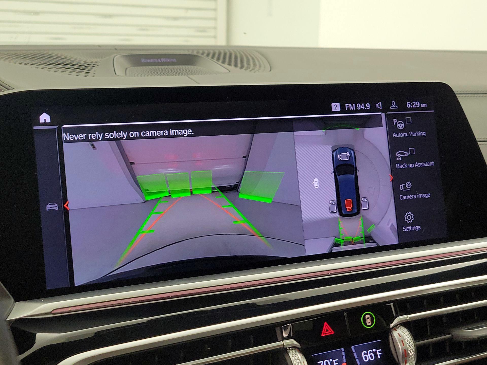 Thumbnail: 2019 BMW X7 - 15