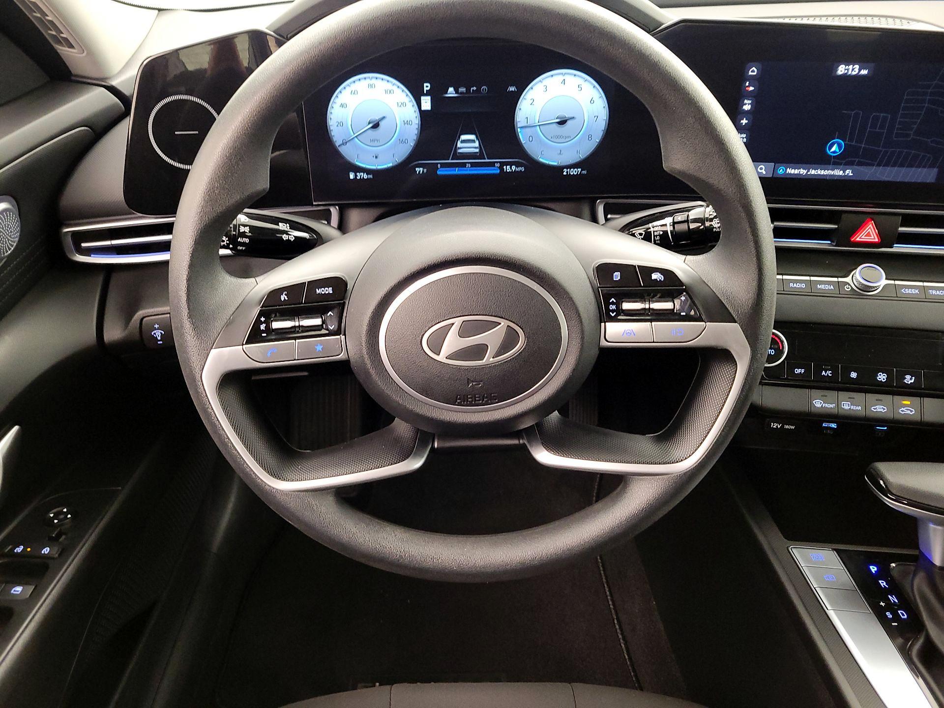 Thumbnail: 2024 Hyundai Elantra - 10