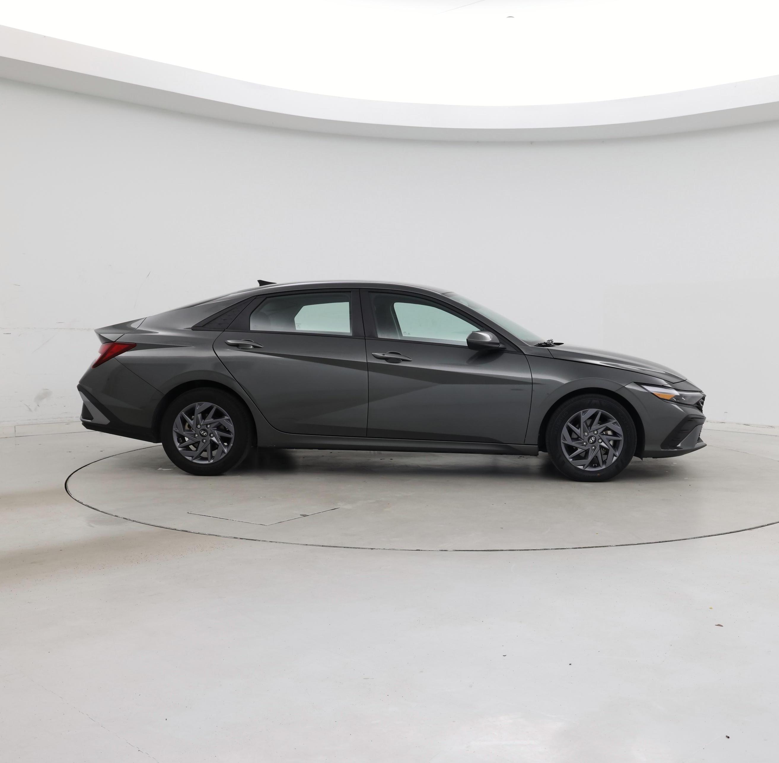 Thumbnail: 2024 Hyundai Elantra - 7