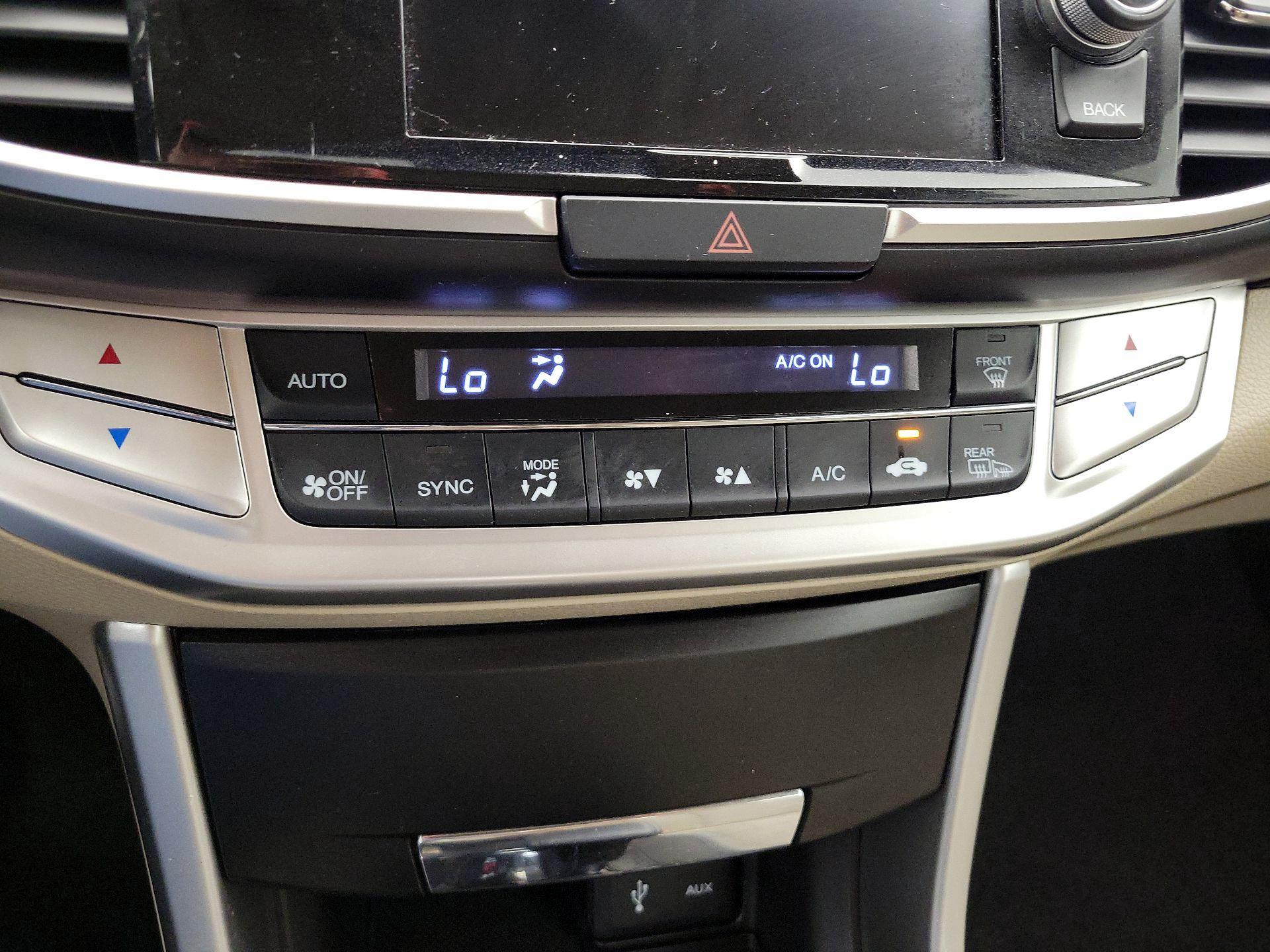 Thumbnail: 2014 Honda Accord - 16