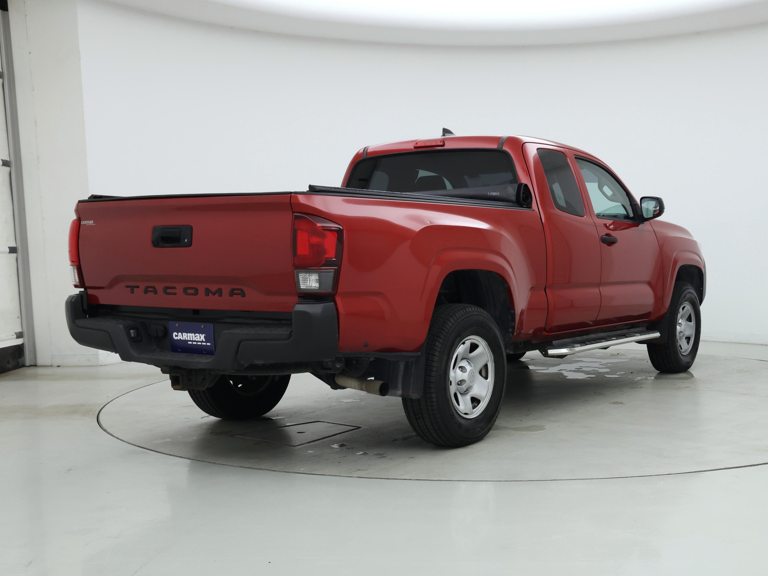 Thumbnail: 2018 Toyota Tacoma - 8