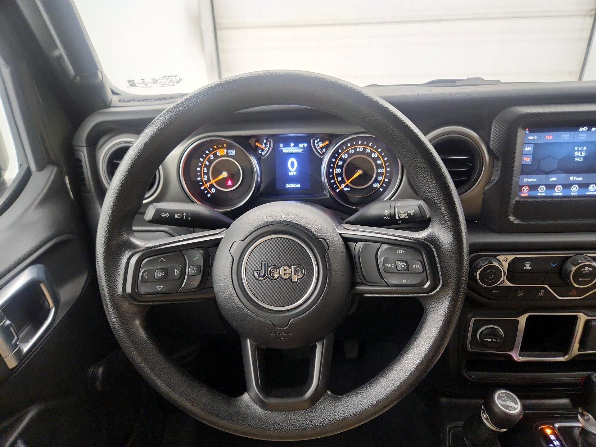 Thumbnail: 2022 Jeep Wrangler - 10