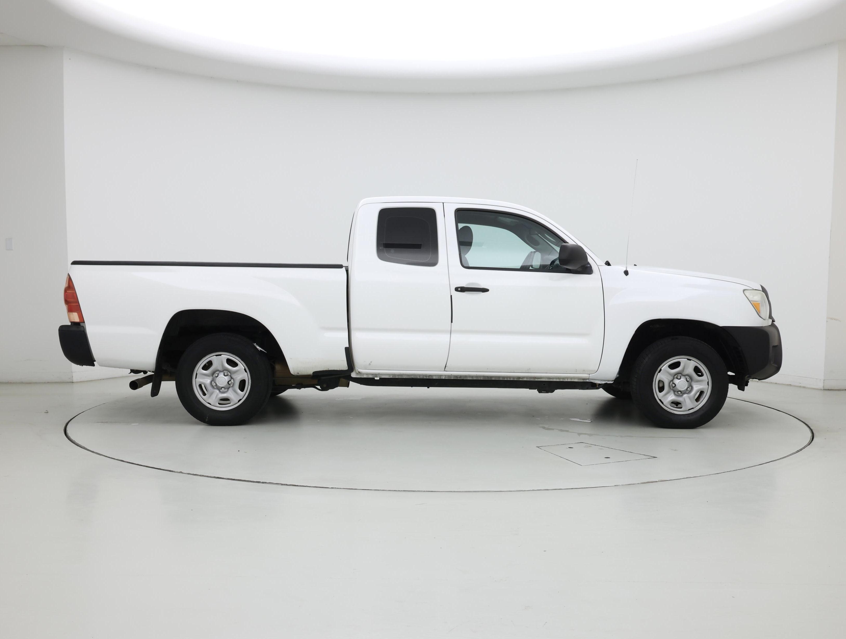 Thumbnail: 2015 Toyota Tacoma - 7