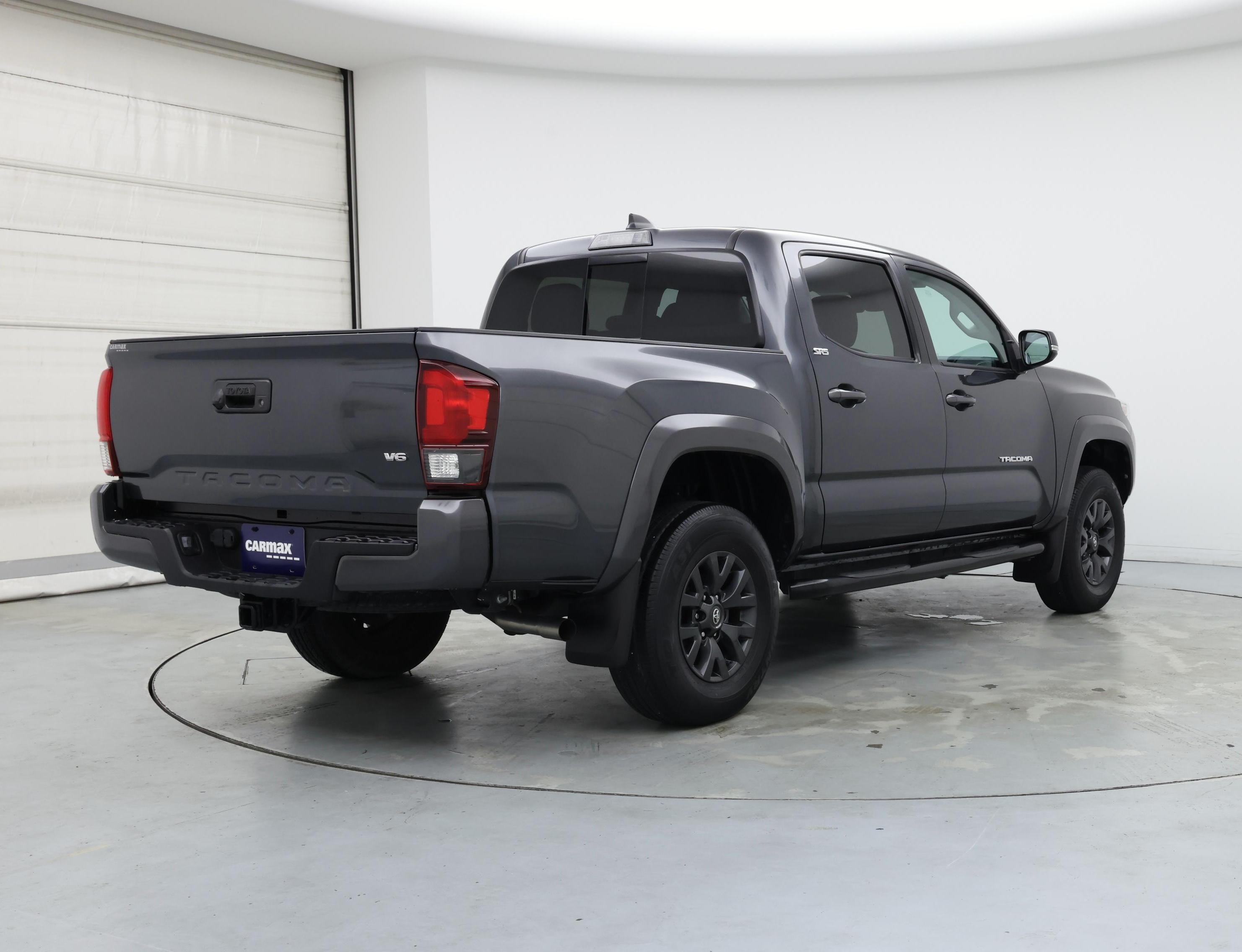 Thumbnail: 2022 Toyota Tacoma - 8