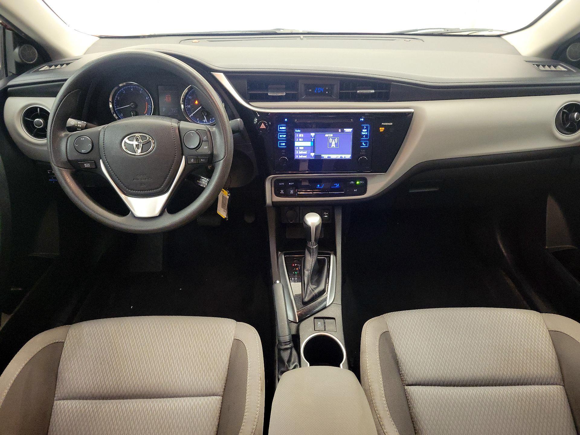 Thumbnail: 2017 Toyota Corolla - 9