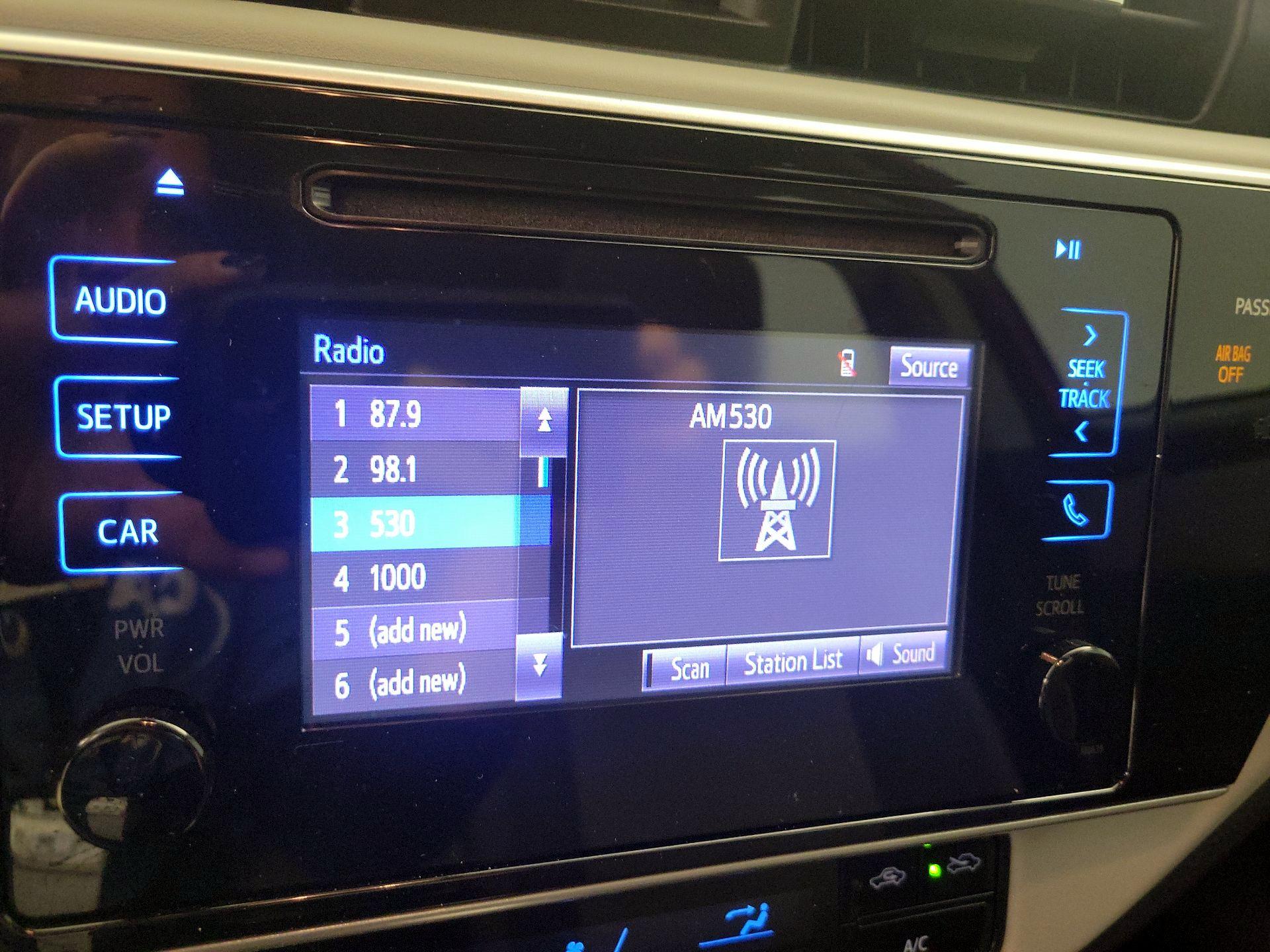 Thumbnail: 2017 Toyota Corolla - 15