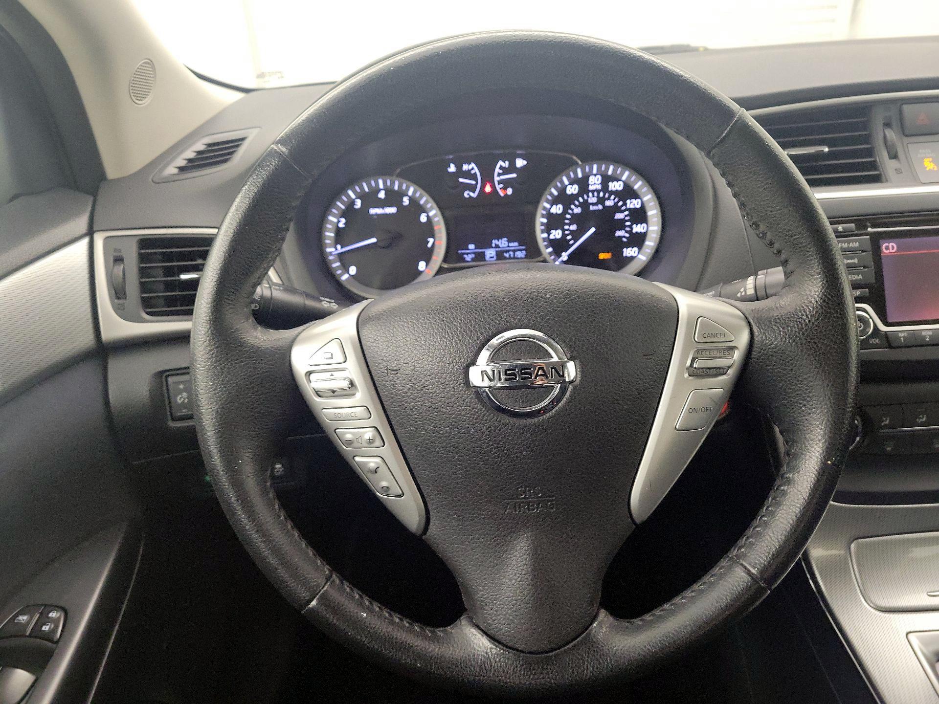 Thumbnail: 2015 Nissan Sentra - 10