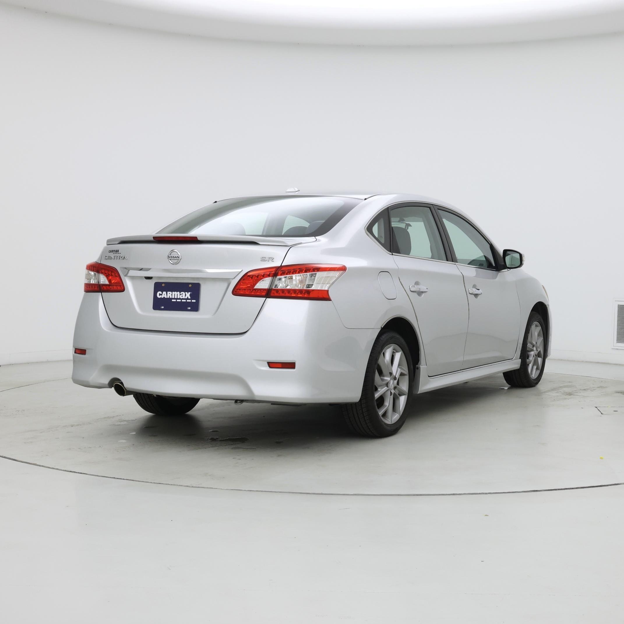 Thumbnail: 2015 Nissan Sentra - 8