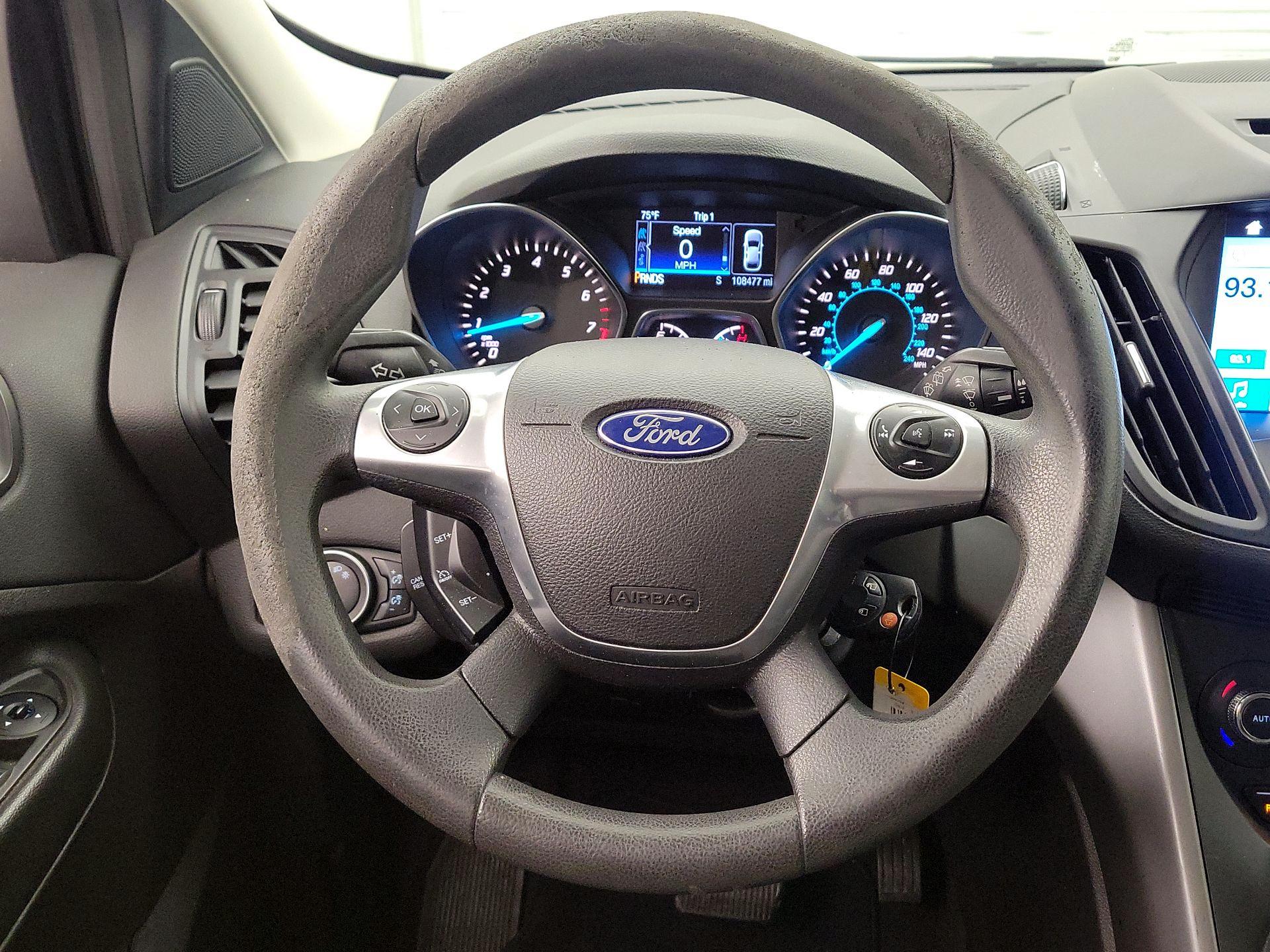 Thumbnail: 2016 Ford Escape - 10