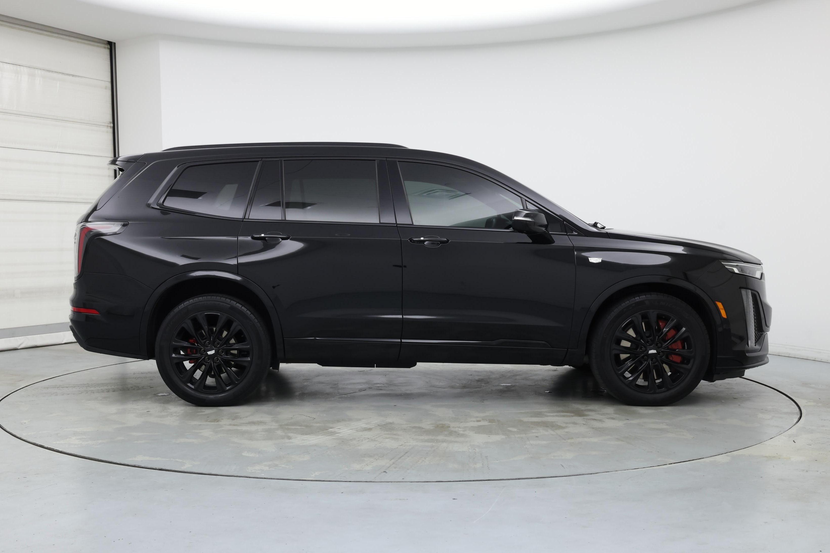 Thumbnail: 2023 Cadillac XT6 - 7