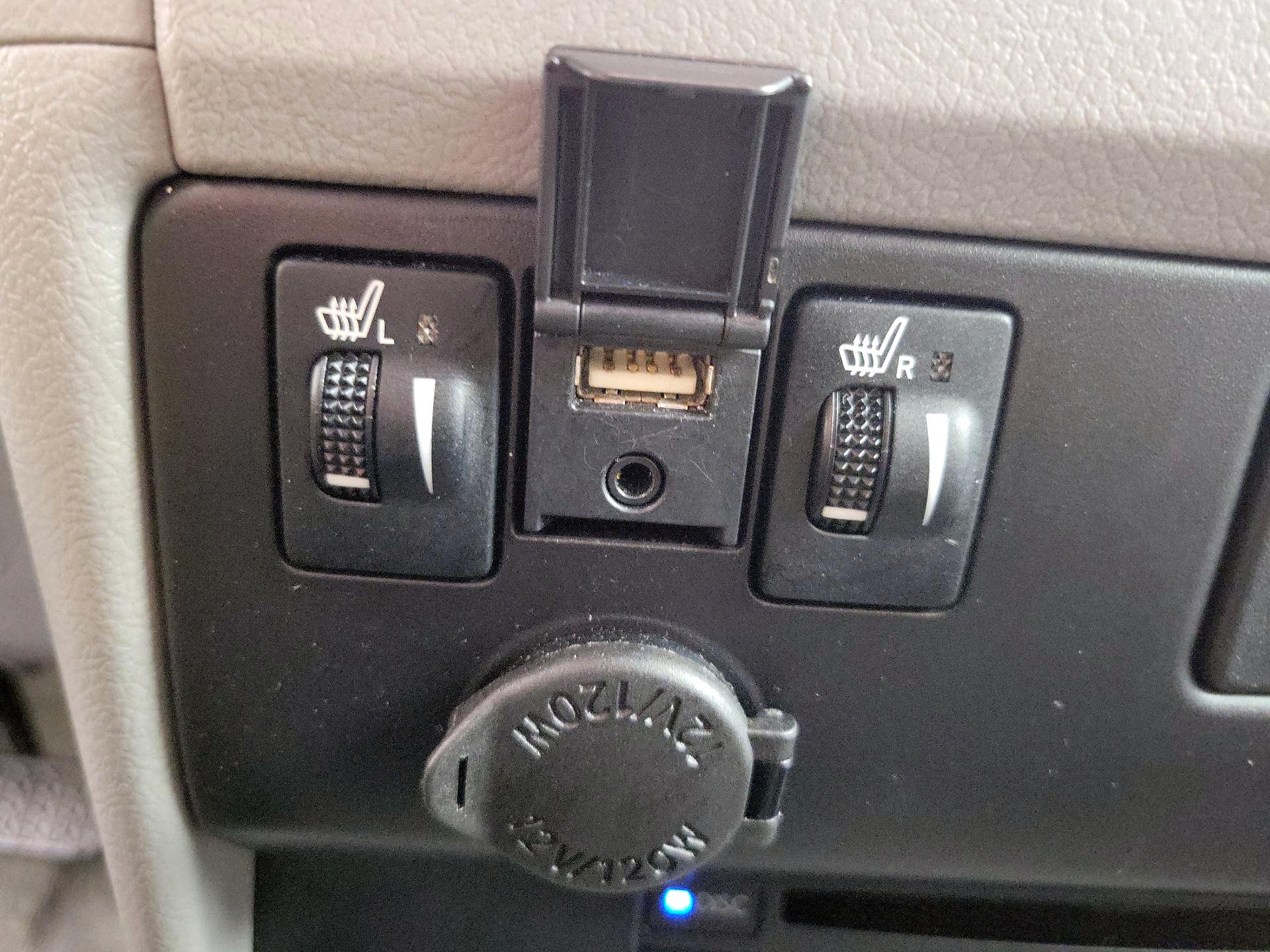 Thumbnail: 2019 Toyota Sienna - 19