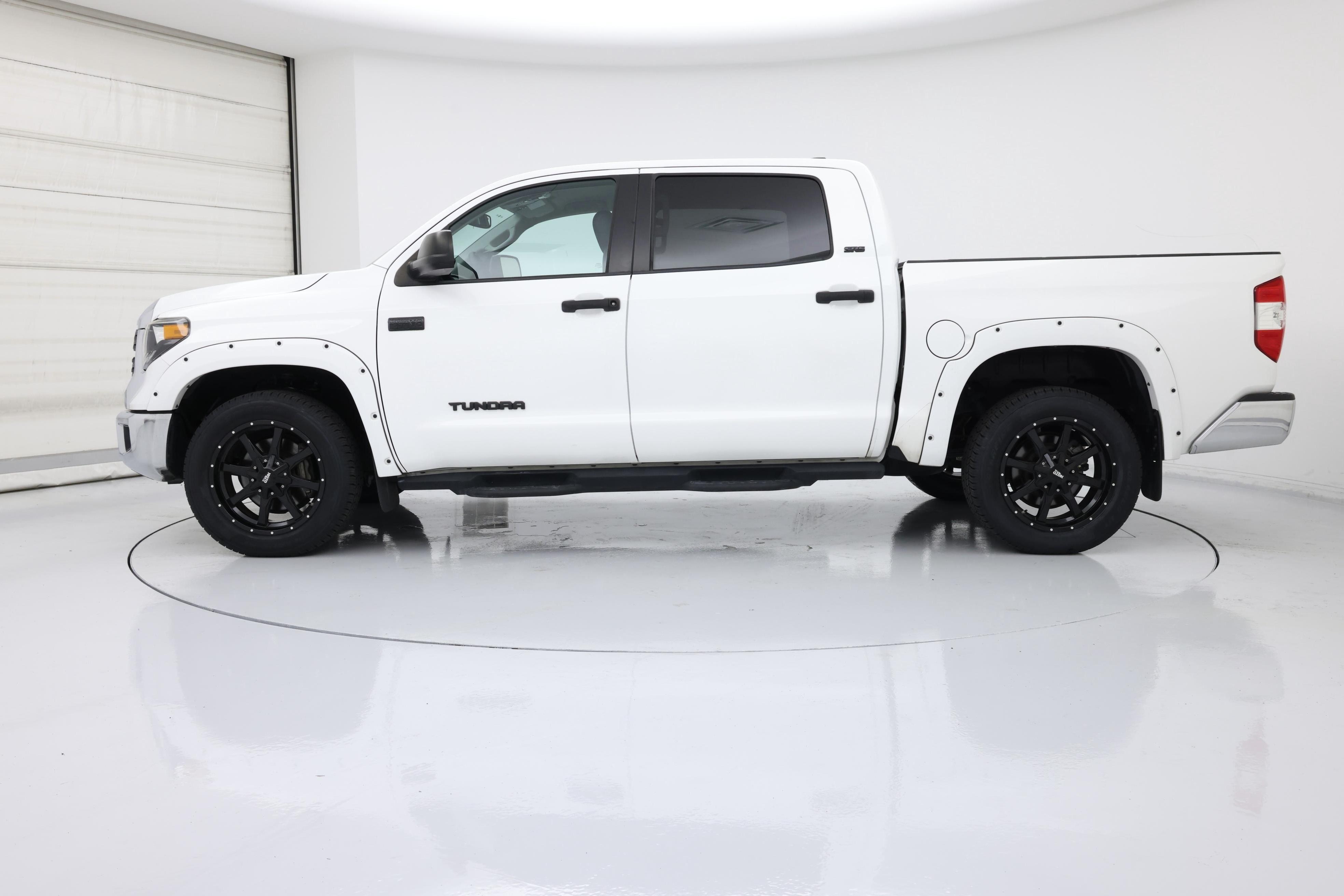 Thumbnail: 2021 Toyota Tundra - 3
