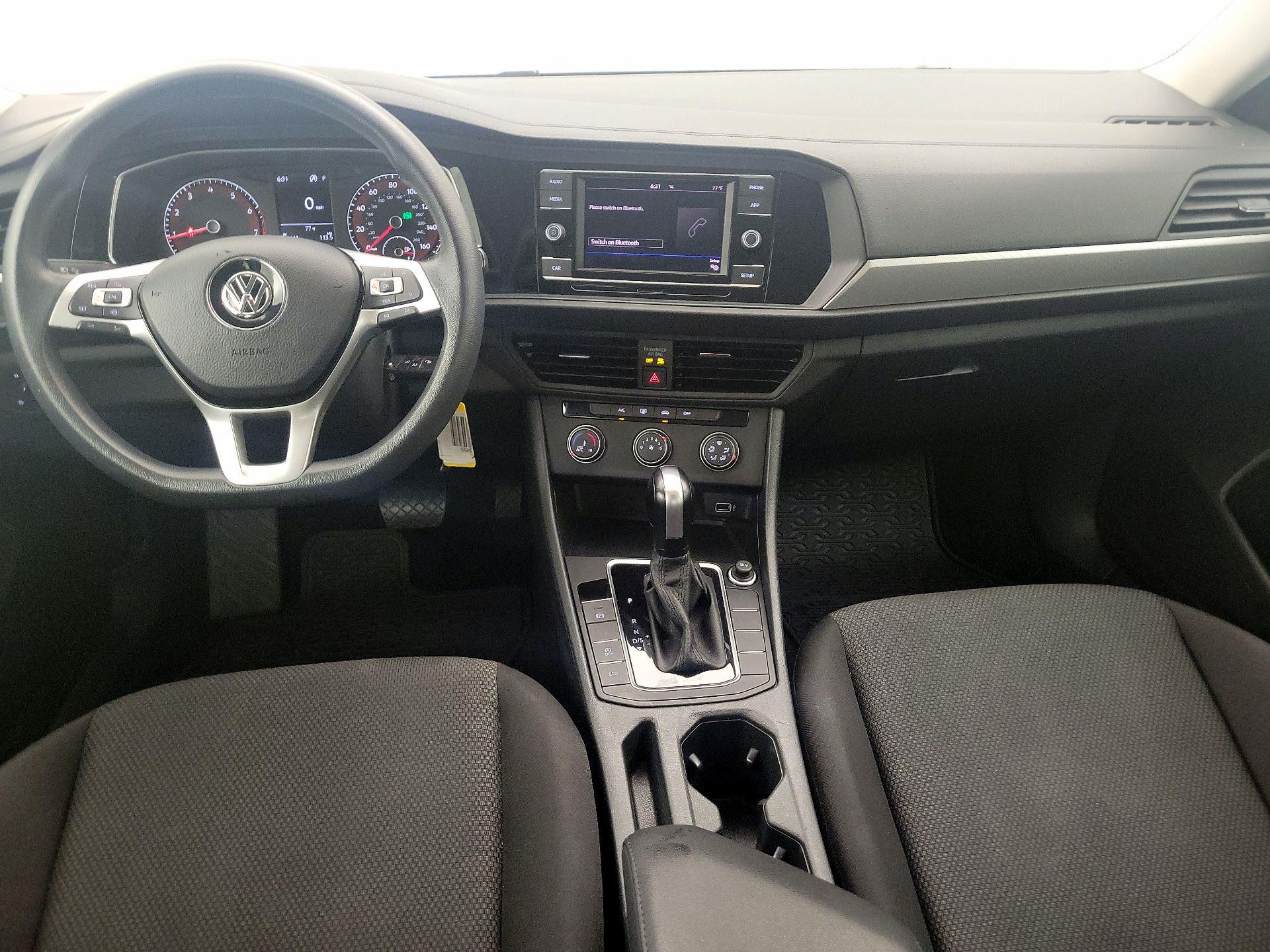 Thumbnail: 2019 Volkswagen Jetta - 9