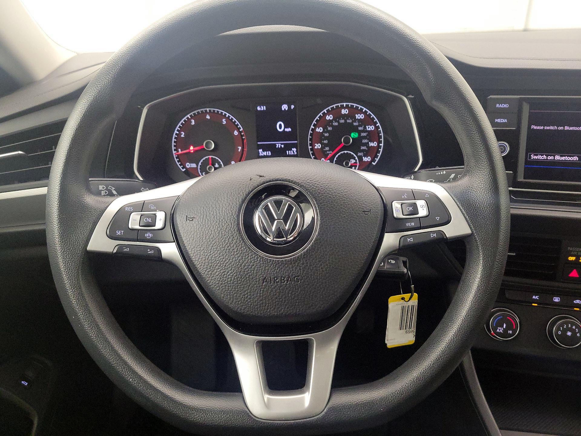 Thumbnail: 2019 Volkswagen Jetta - 10