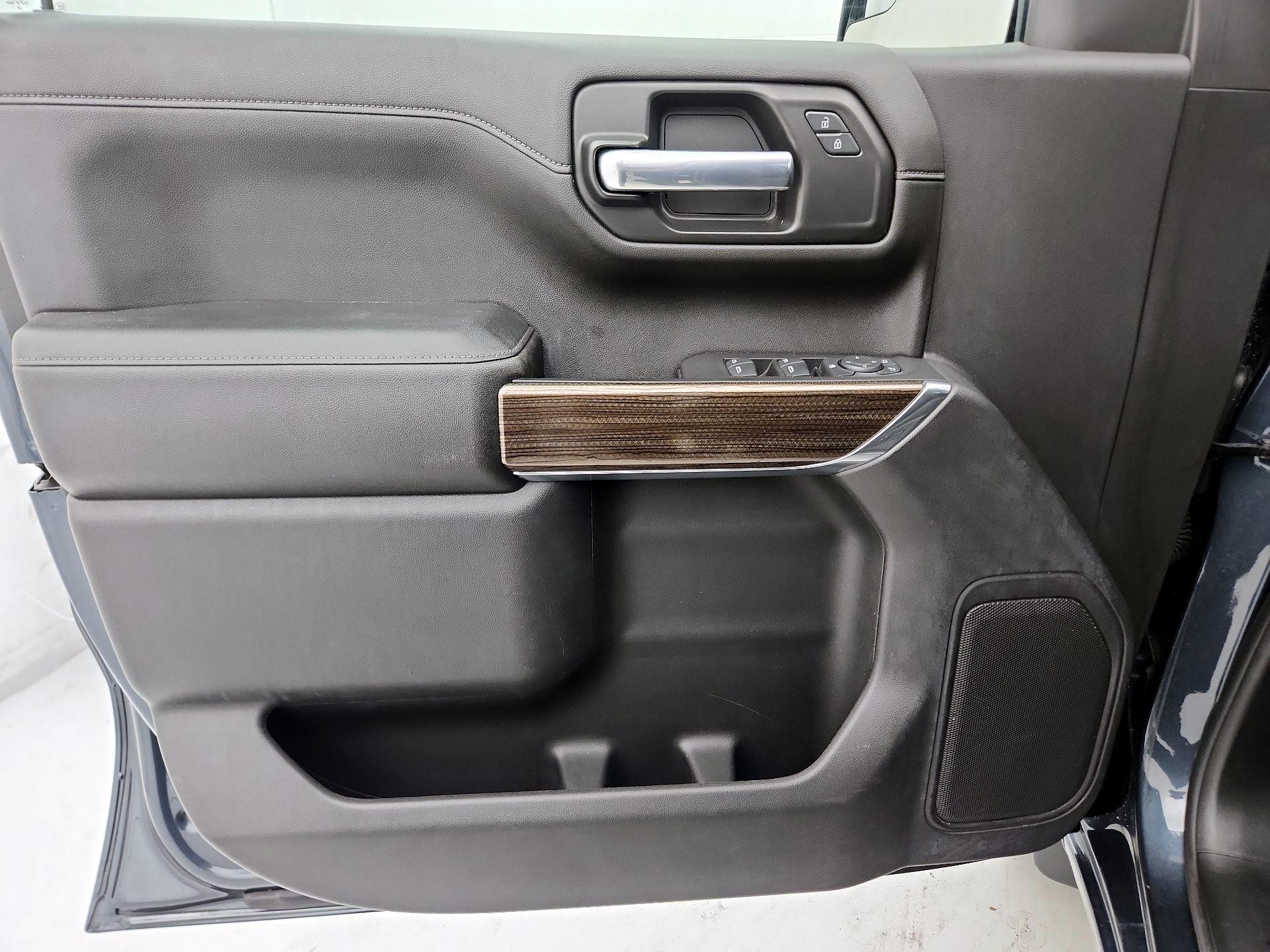 Thumbnail: 2021 Chevrolet Silverado 1500 - 12