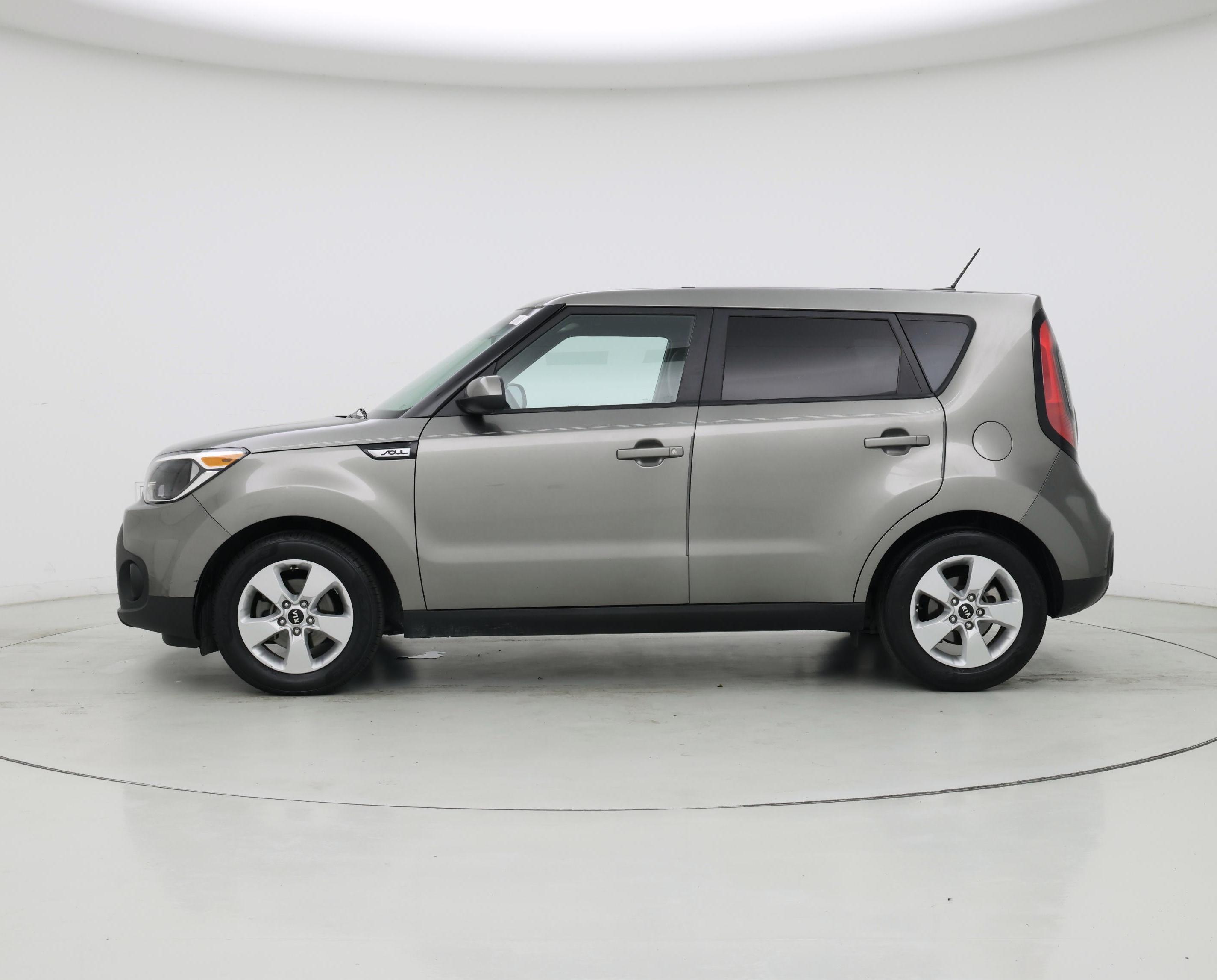 Thumbnail: 2019 Kia Soul - 3