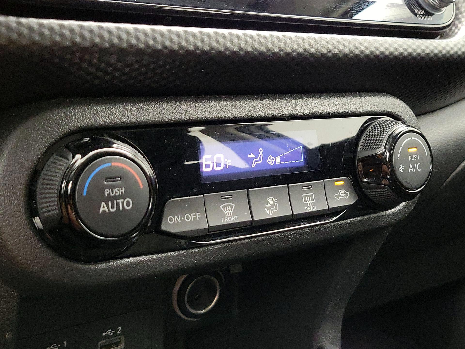 Thumbnail: 2021 Nissan Kicks - 15