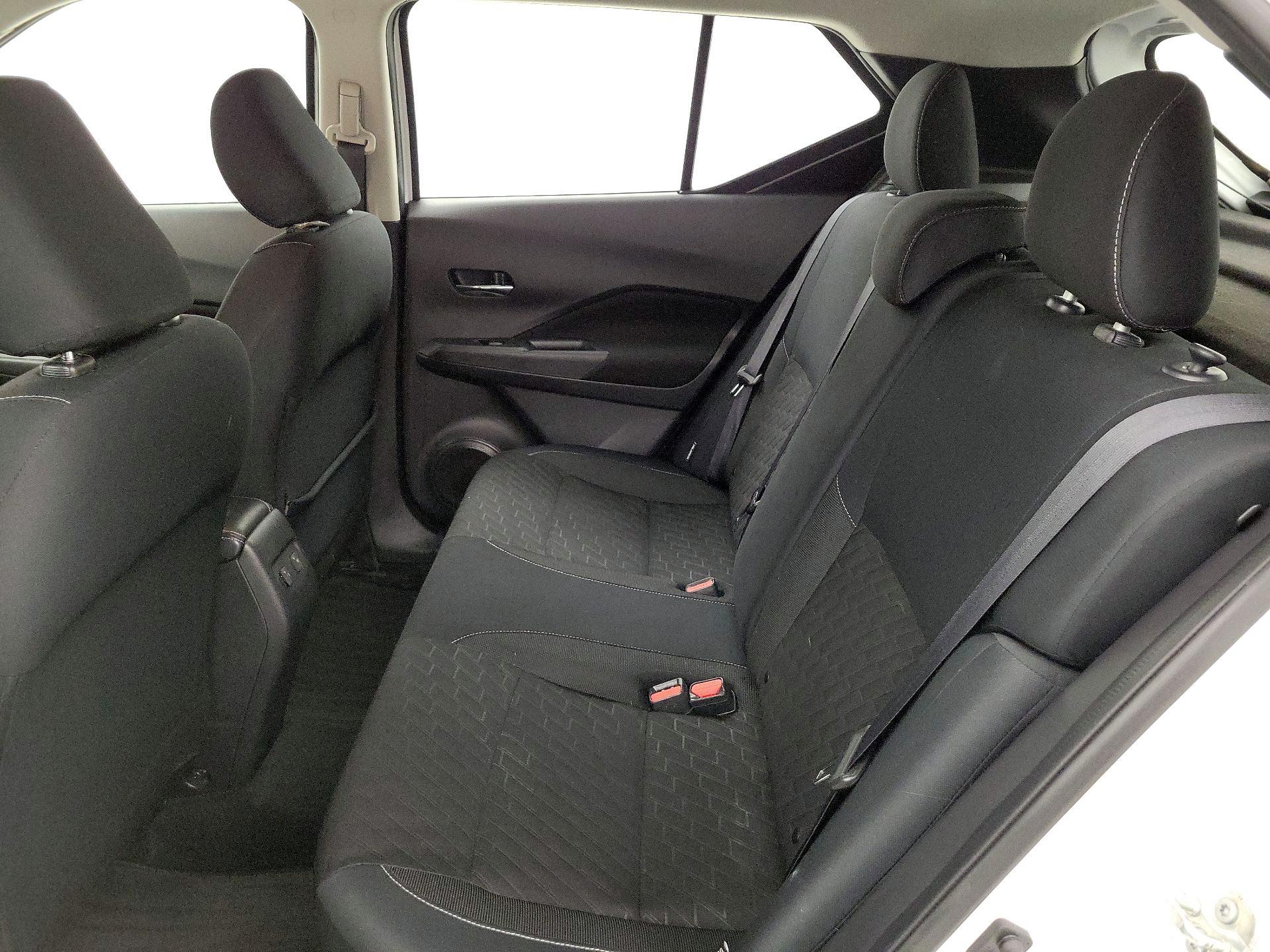 Thumbnail: 2021 Nissan Kicks - 18