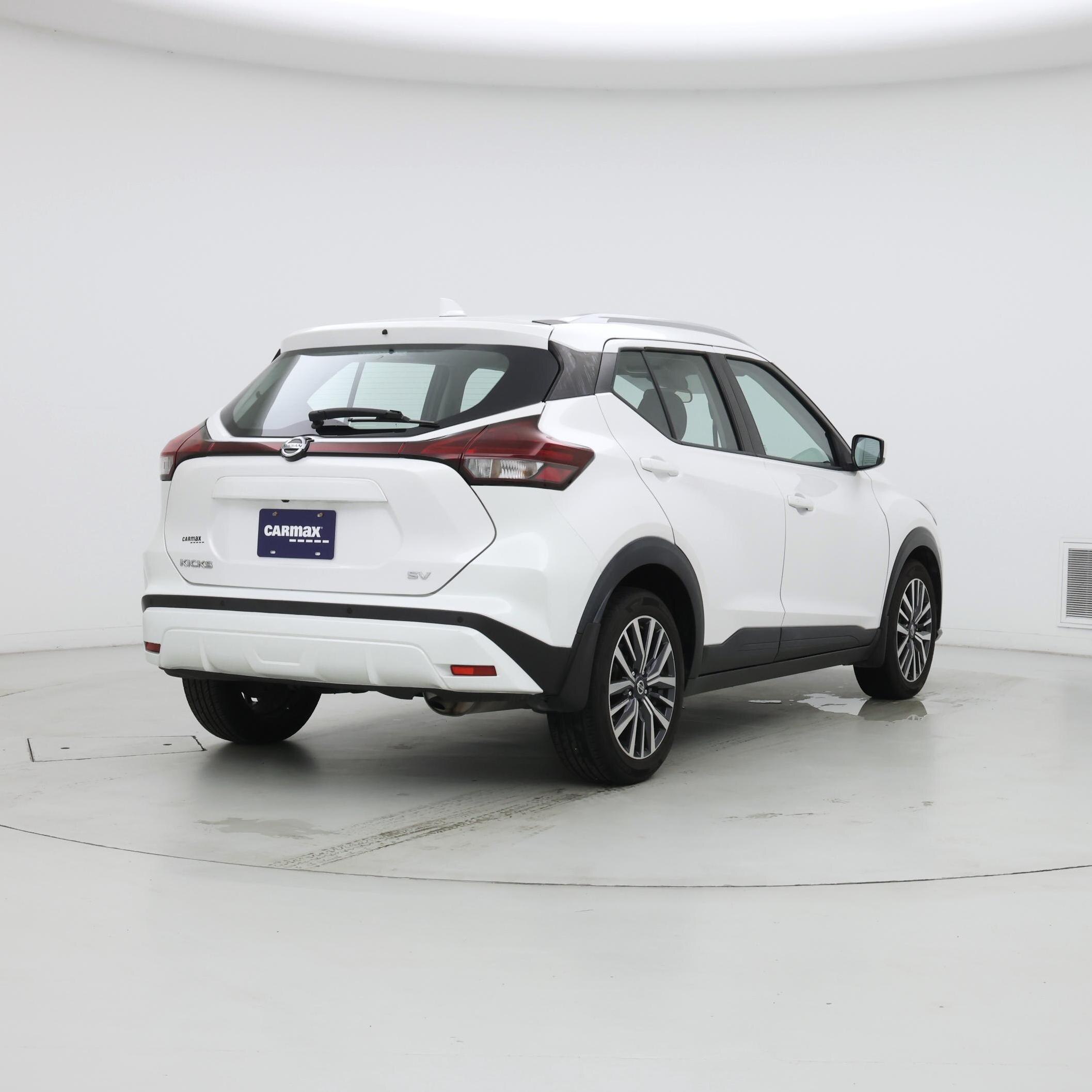 Thumbnail: 2021 Nissan Kicks - 8